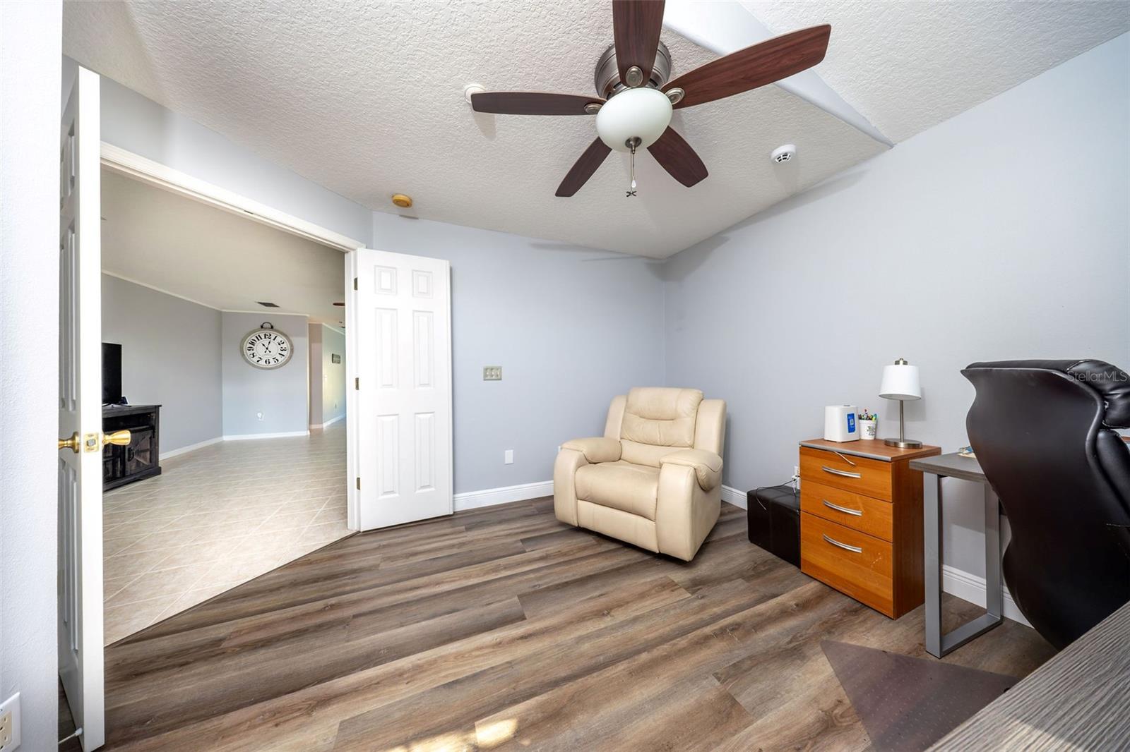 138 BRIGHTVIEW DR — photo 11