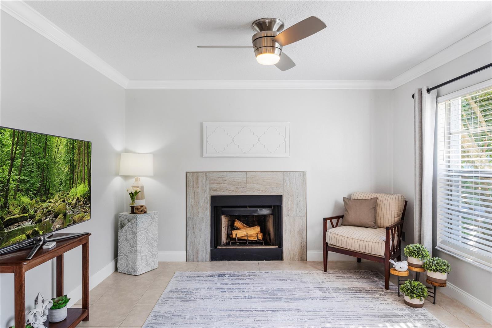 304 NORTHLAKE DR — photo 4