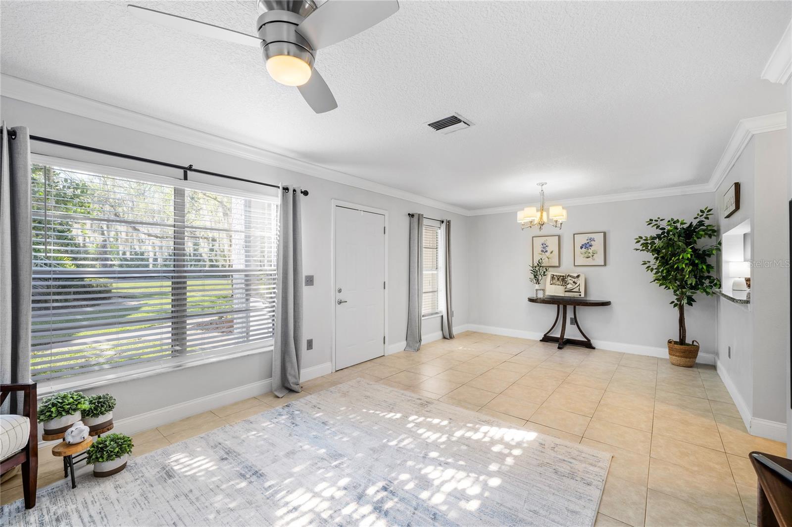 304 NORTHLAKE DR — photo 7