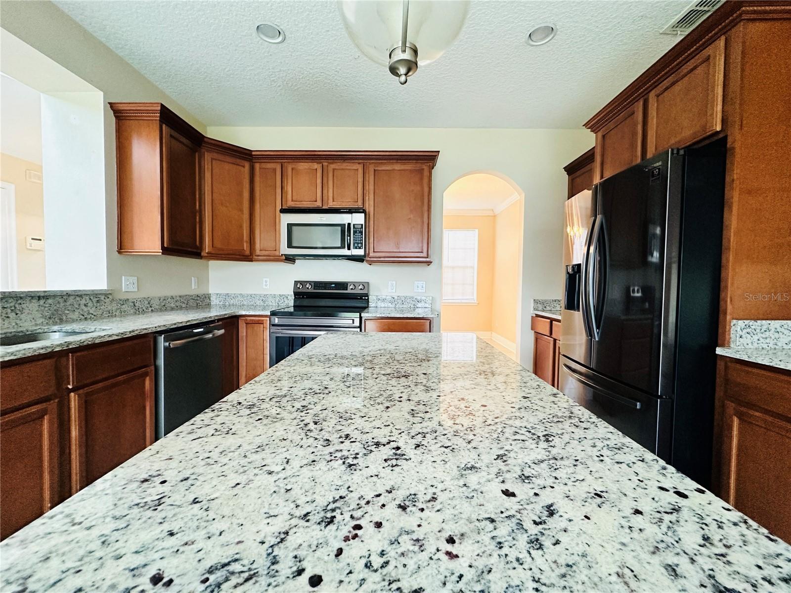 438 PALM DR — photo 12