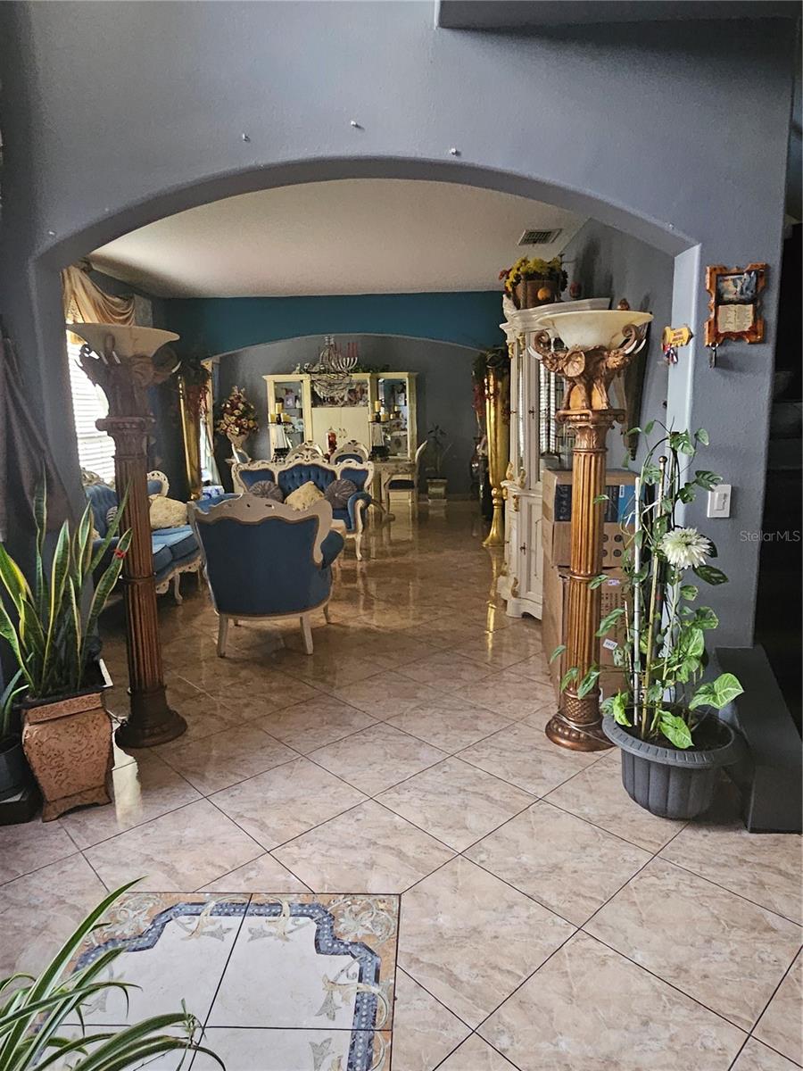 1508 ANGLER AVE — photo 3