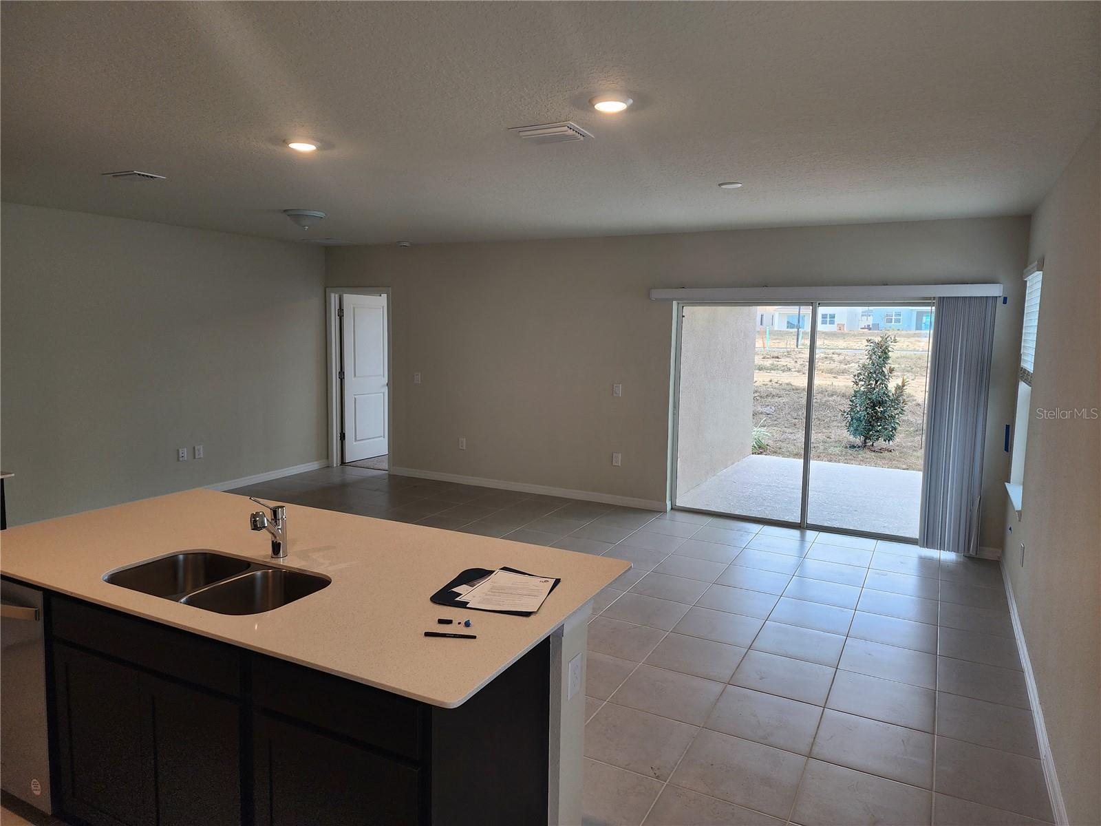 3619 CAMBRIDGE BROOK DR — photo 2