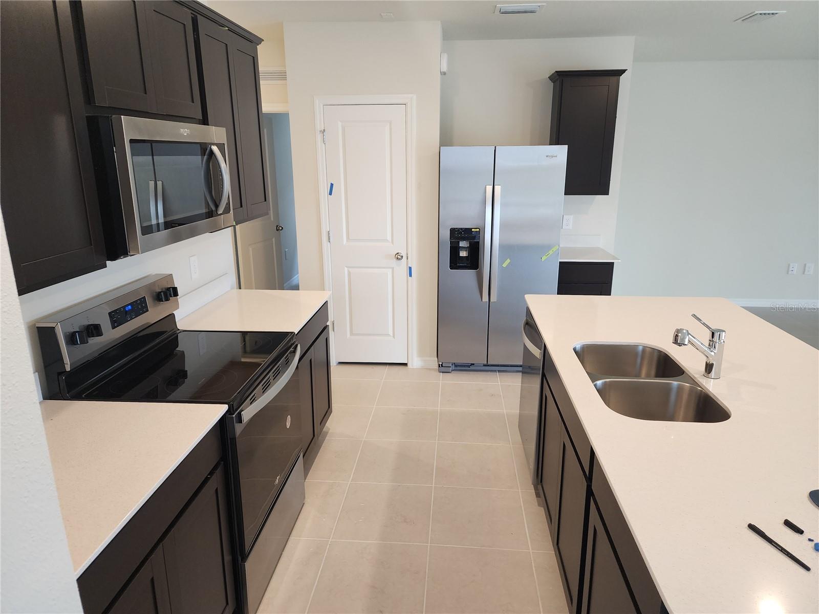 3619 CAMBRIDGE BROOK DR — photo 3