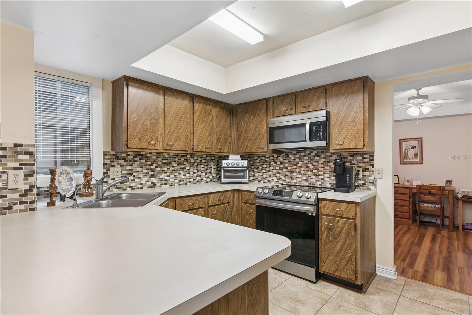 35 FAIRWAYS CIR #35 — photo 9