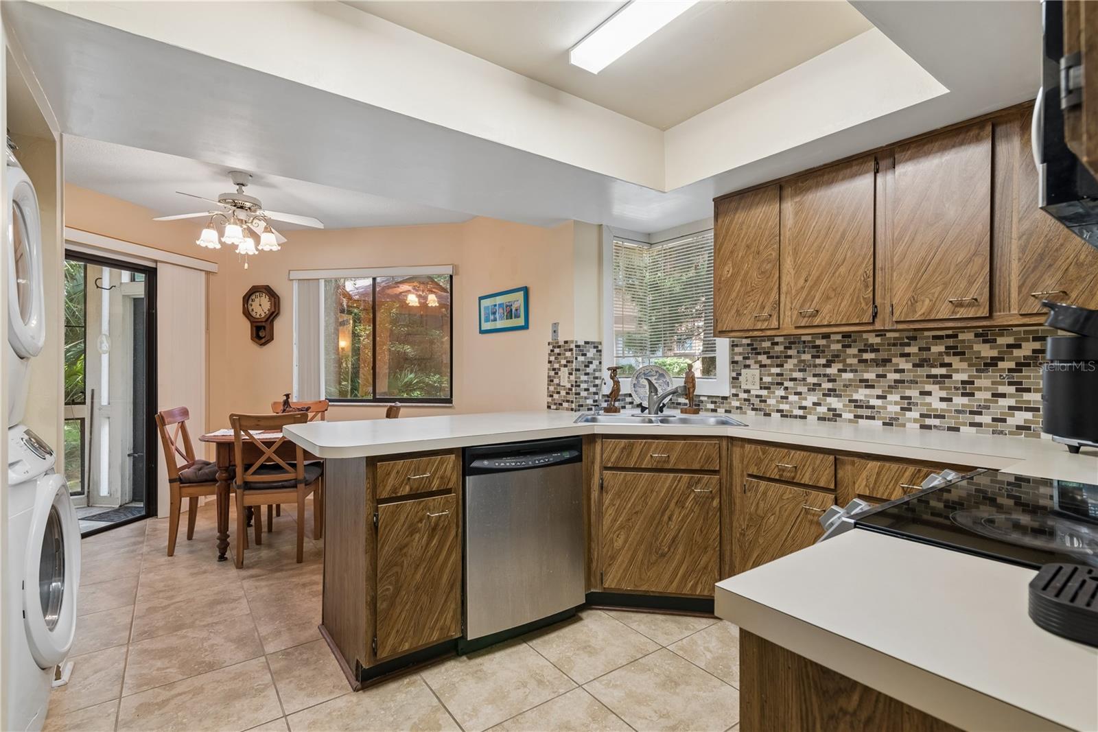35 FAIRWAYS CIR #35 — photo 10