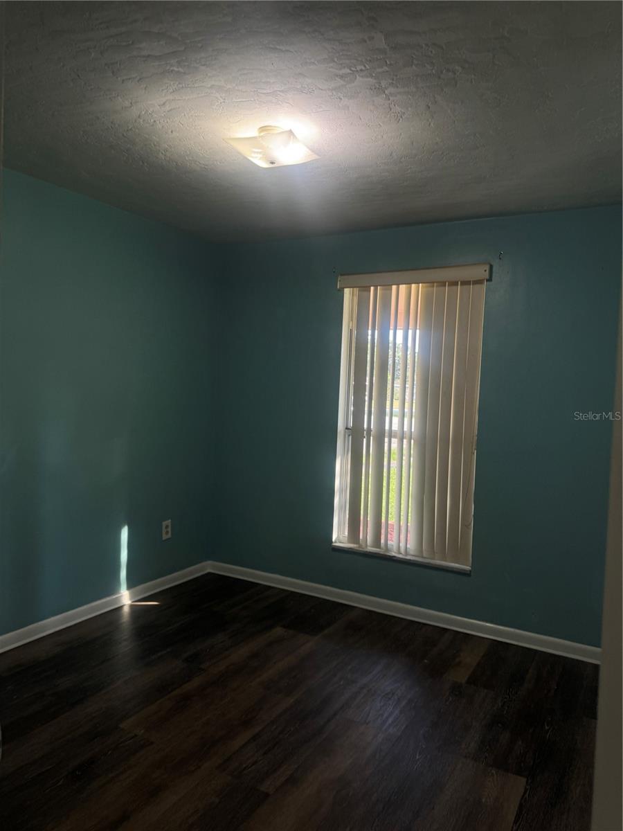 589 EAST NORMANDY  BLVD. — photo 11