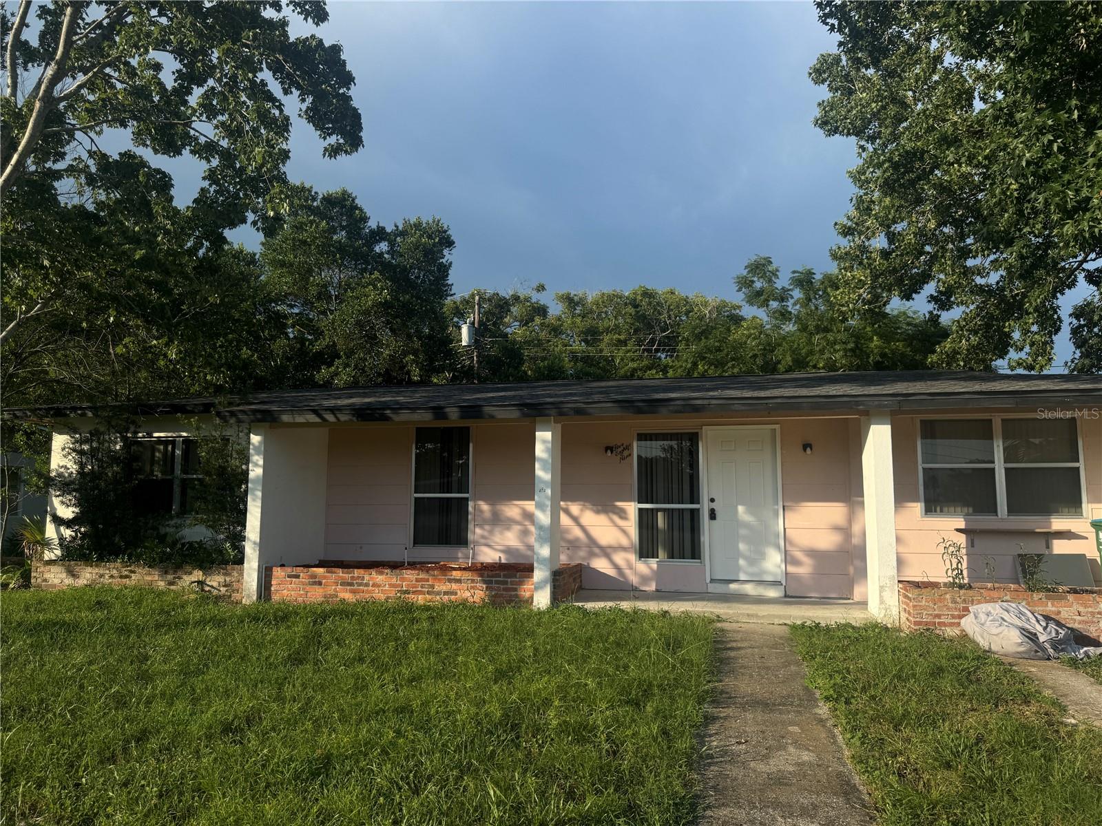 589 EAST NORMANDY  BLVD. — photo 4