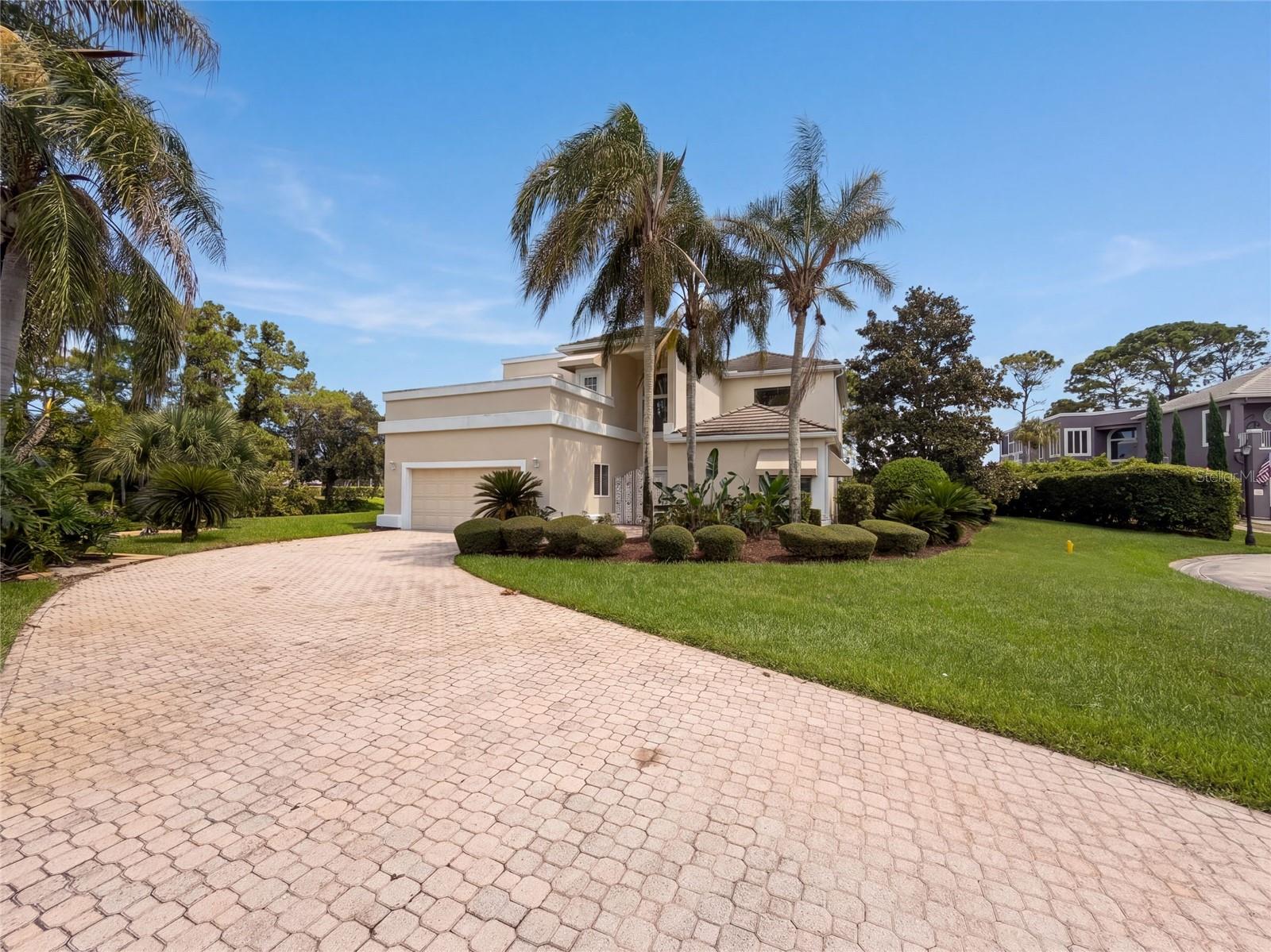 24 BAY POINTE DR