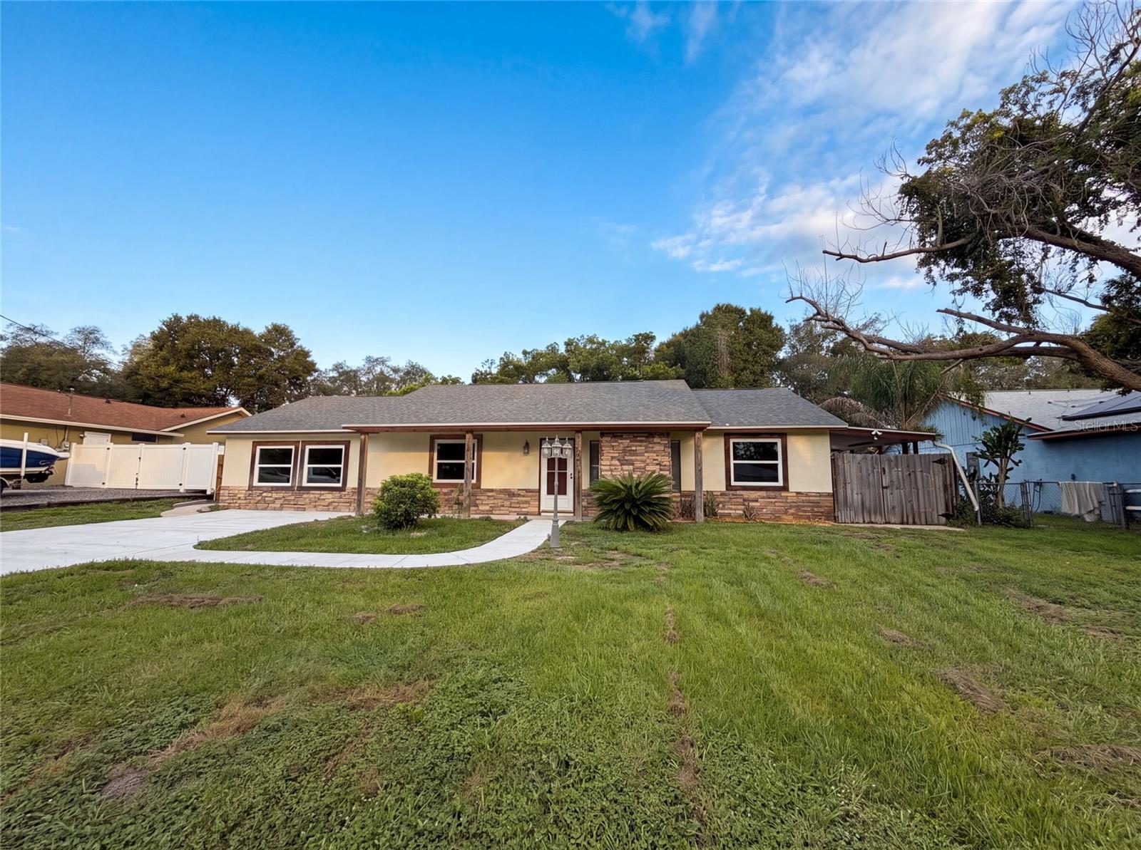 466 LELAND DR