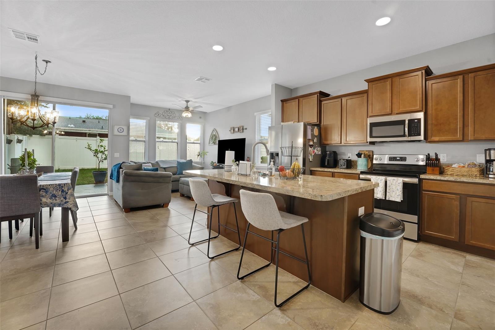1664 PETERSON PL — photo 4