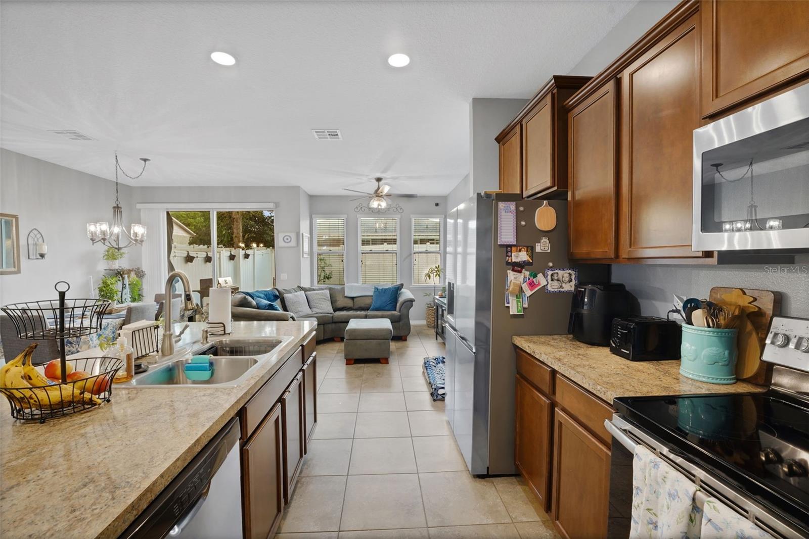 1664 PETERSON PL — photo 5