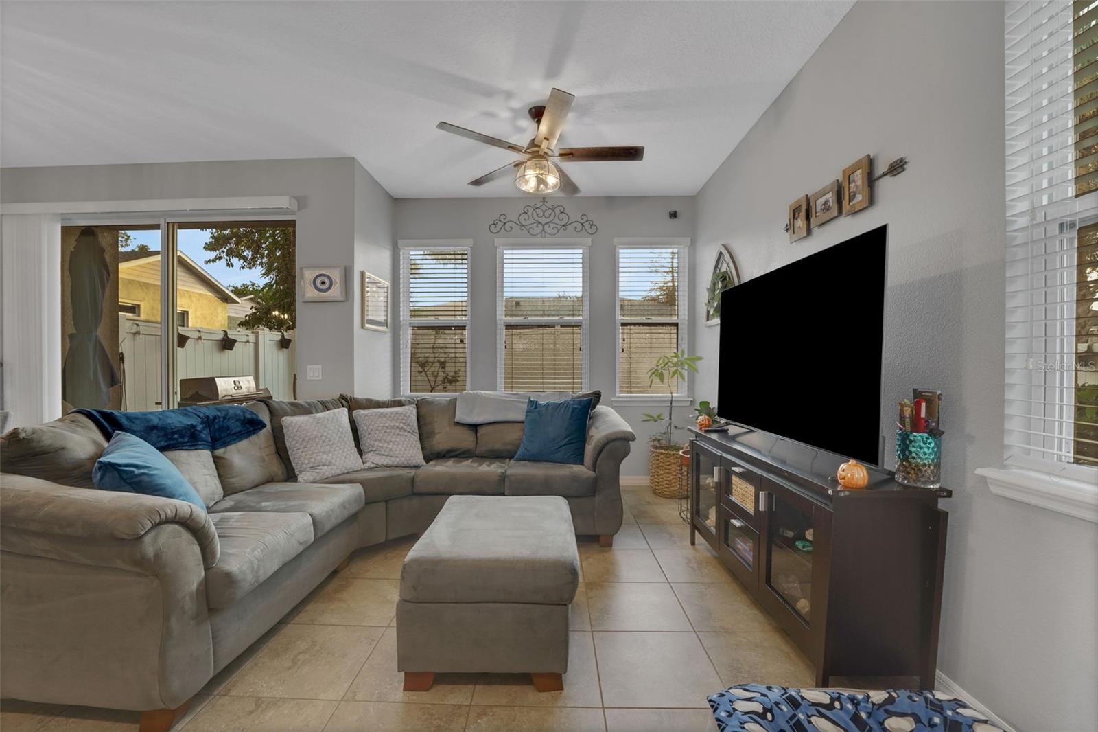 1664 PETERSON PL — photo 9
