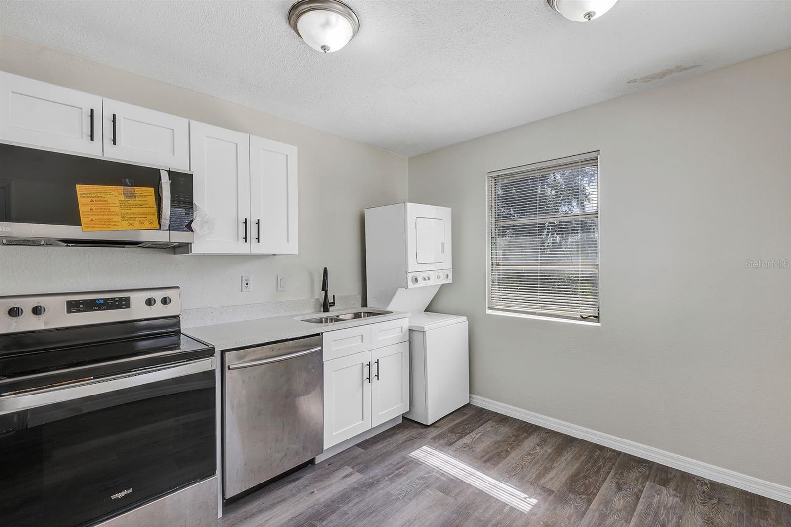 751 BELLEVUE AVE #3 — photo 6