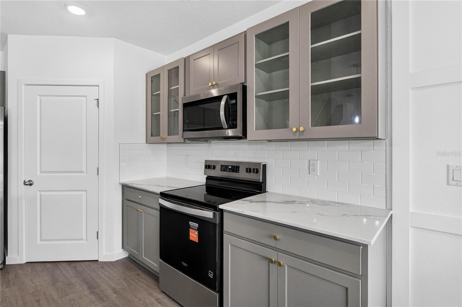 1037 CHAMPION RIDGE DR — photo 9