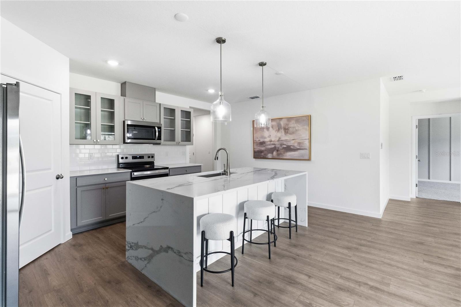 1041 CHAMPION RIDGE DR — photo 8