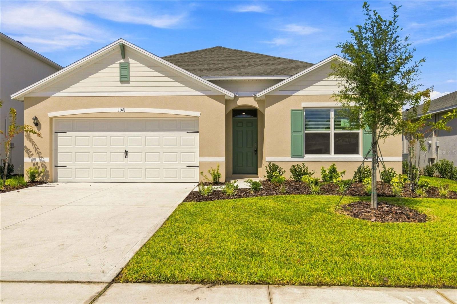 1041 CHAMPION RIDGE DR