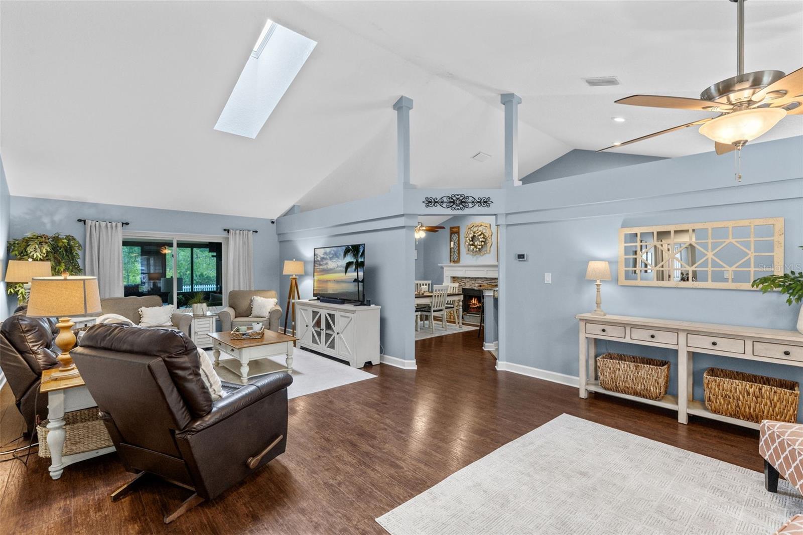 633 PUGH ST — photo 3
