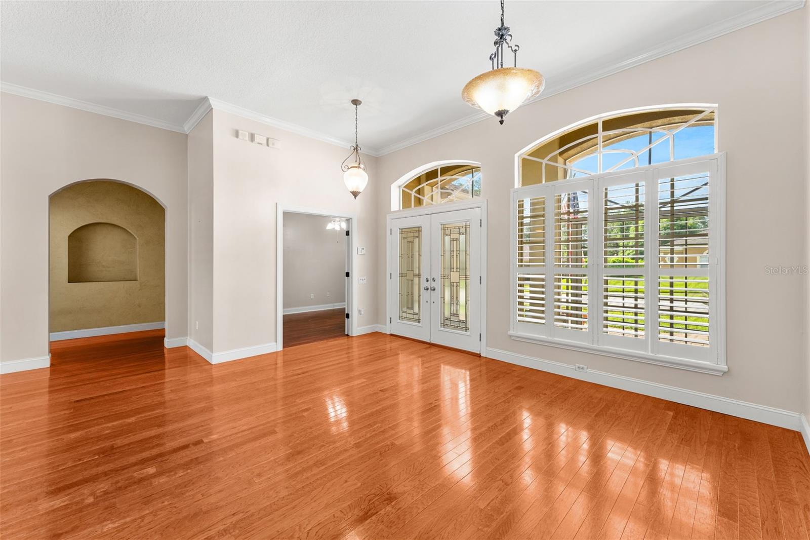 426 PALM CREST LN — photo 11
