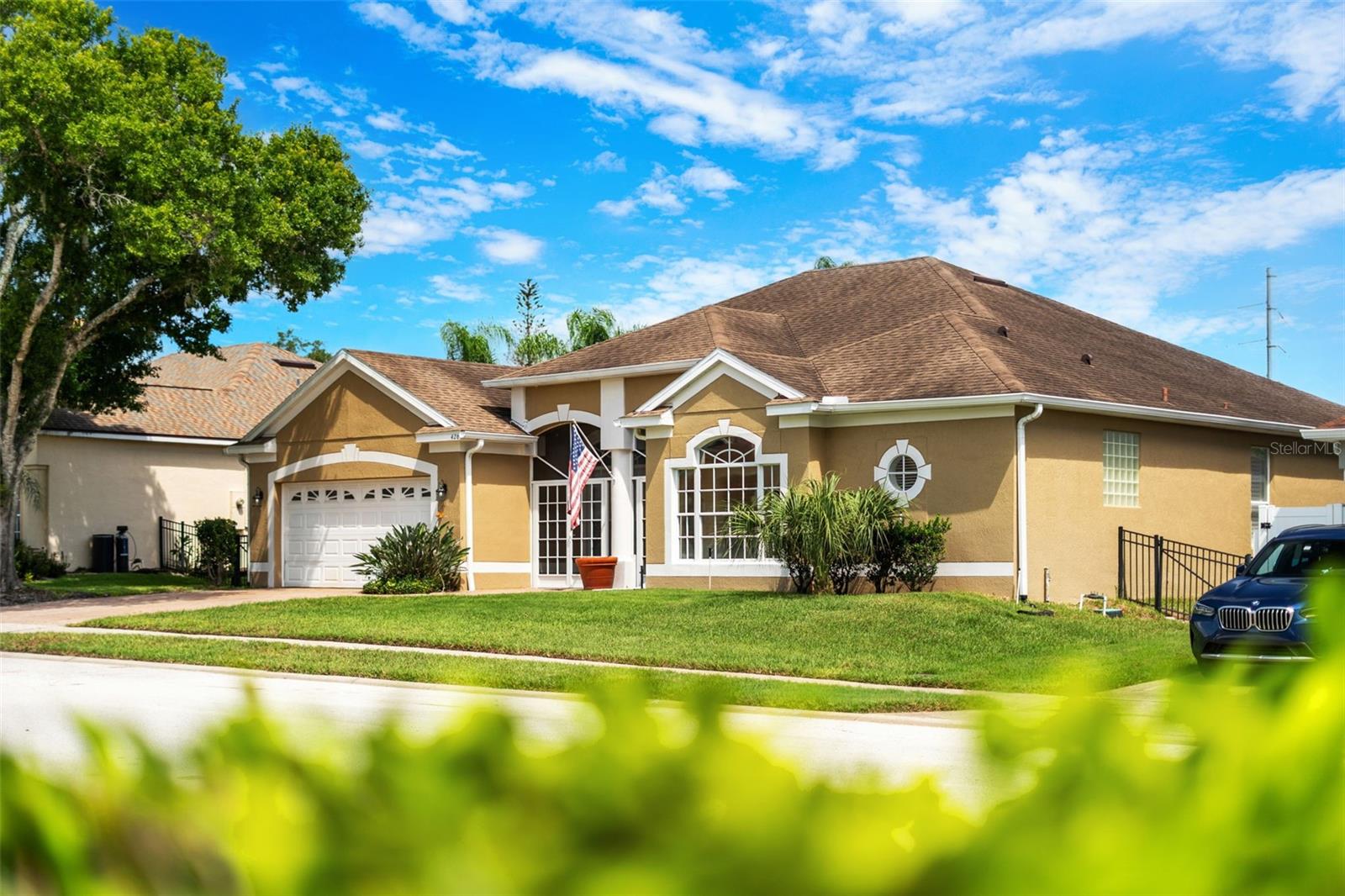 426 PALM CREST LN — photo 4