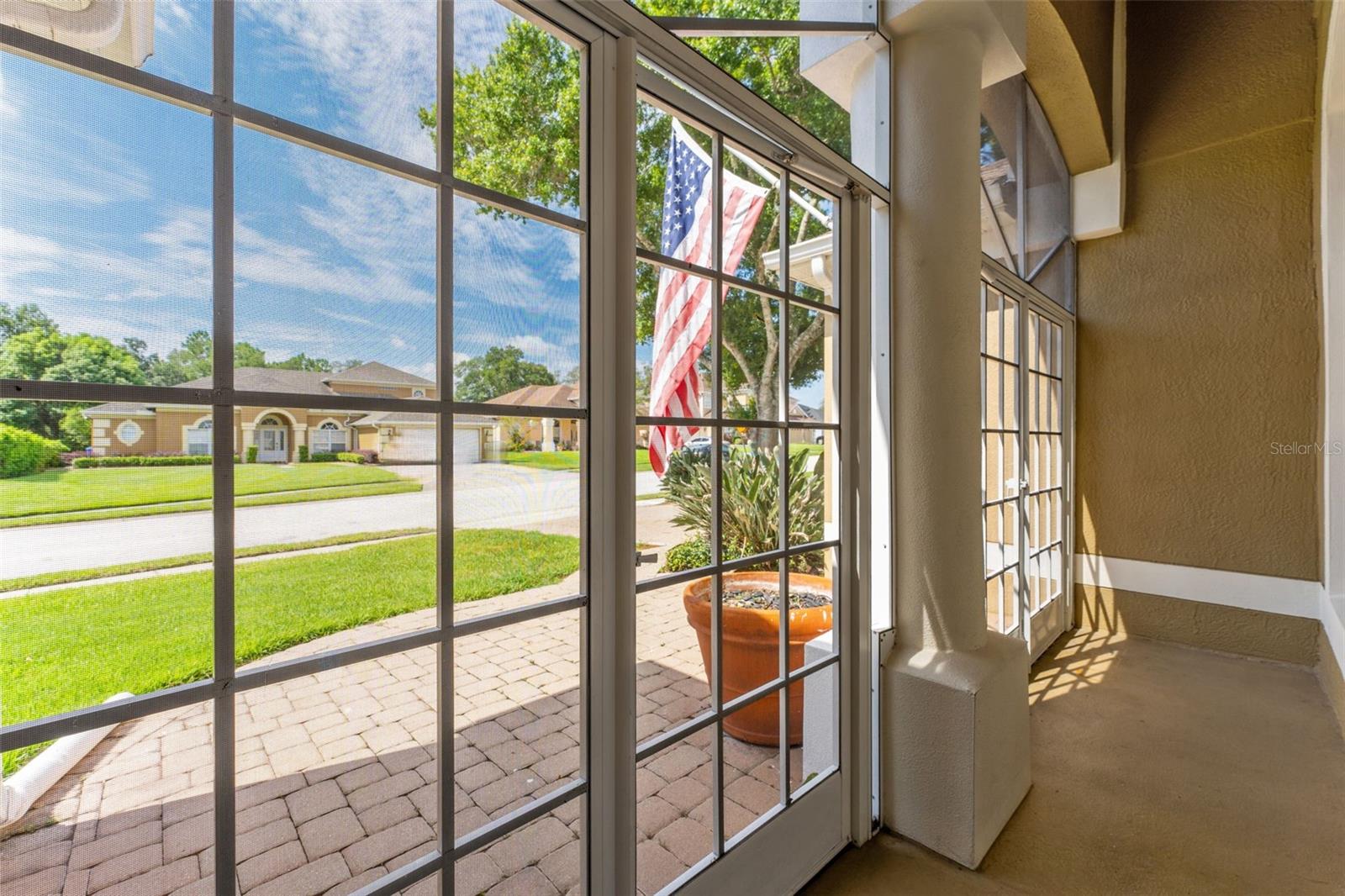 426 PALM CREST LN — photo 10