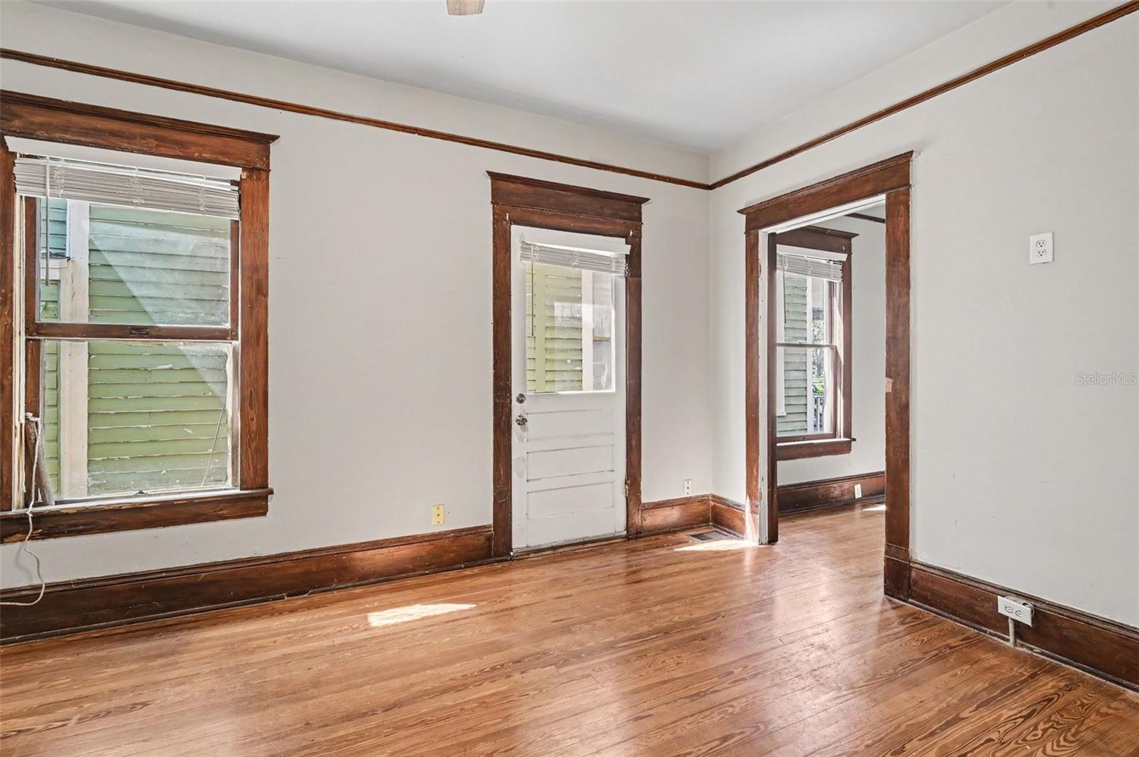 309 S PARK AVE #109 — photo 5