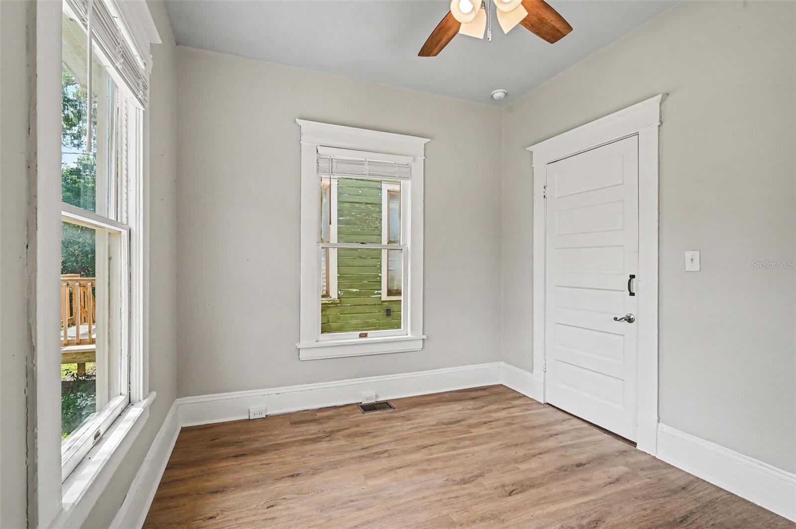 309 S PARK AVE #109 — photo 9