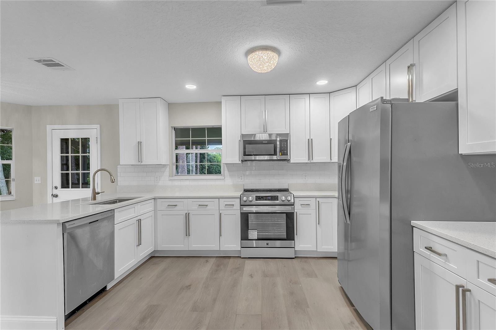 22 WEIDNER PL — photo 3