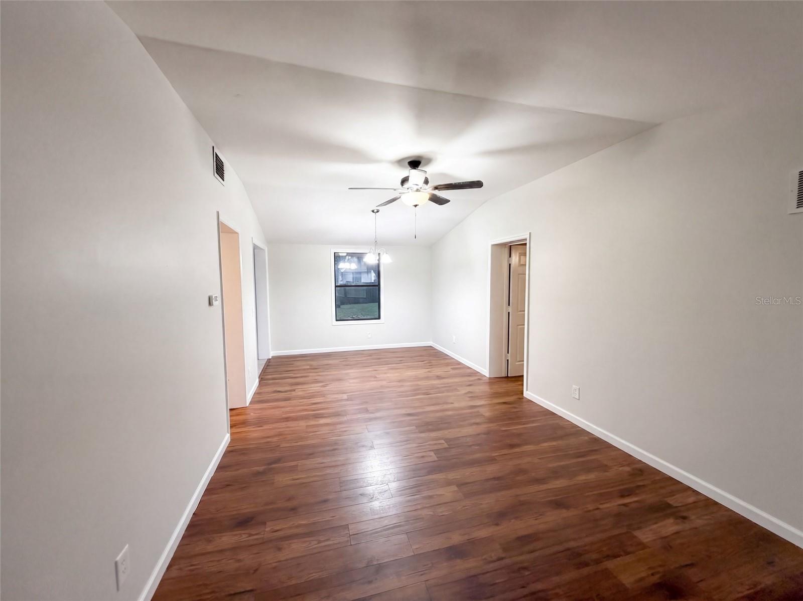 3004 HUNKIN CIR — photo 3