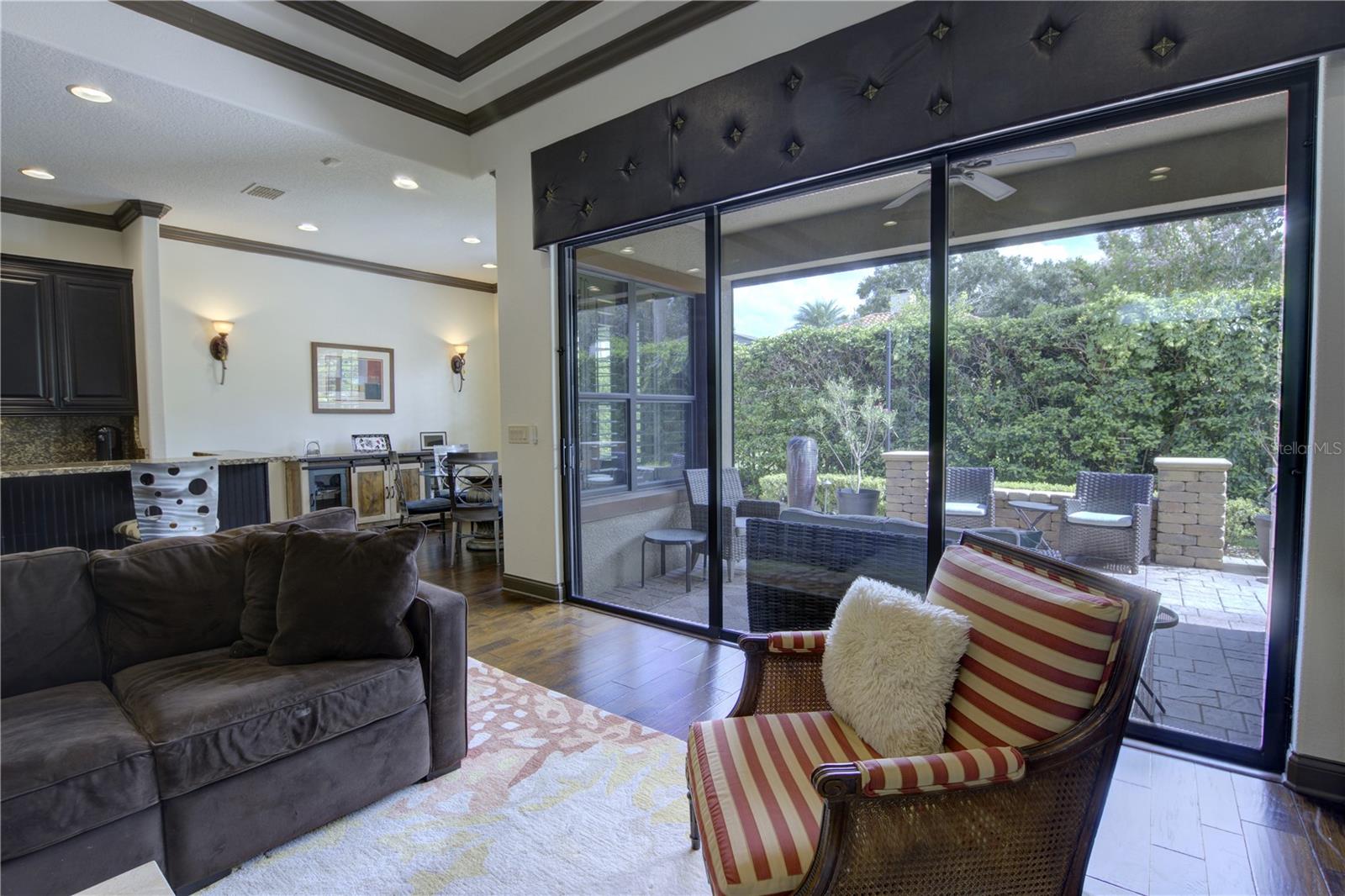 1219 GLENCREST DR — photo 3