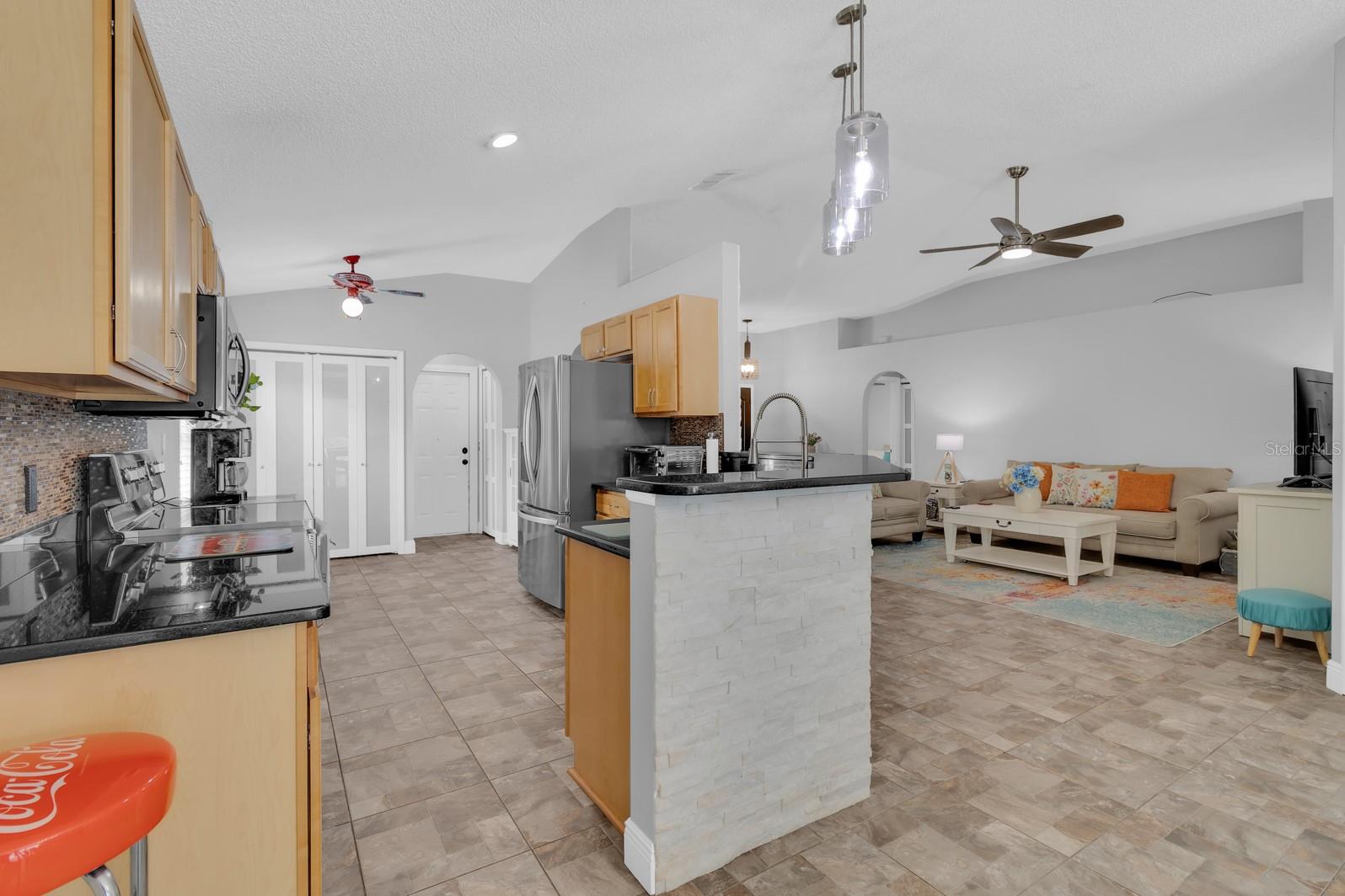 119 CROWN COLONY WAY — photo 9