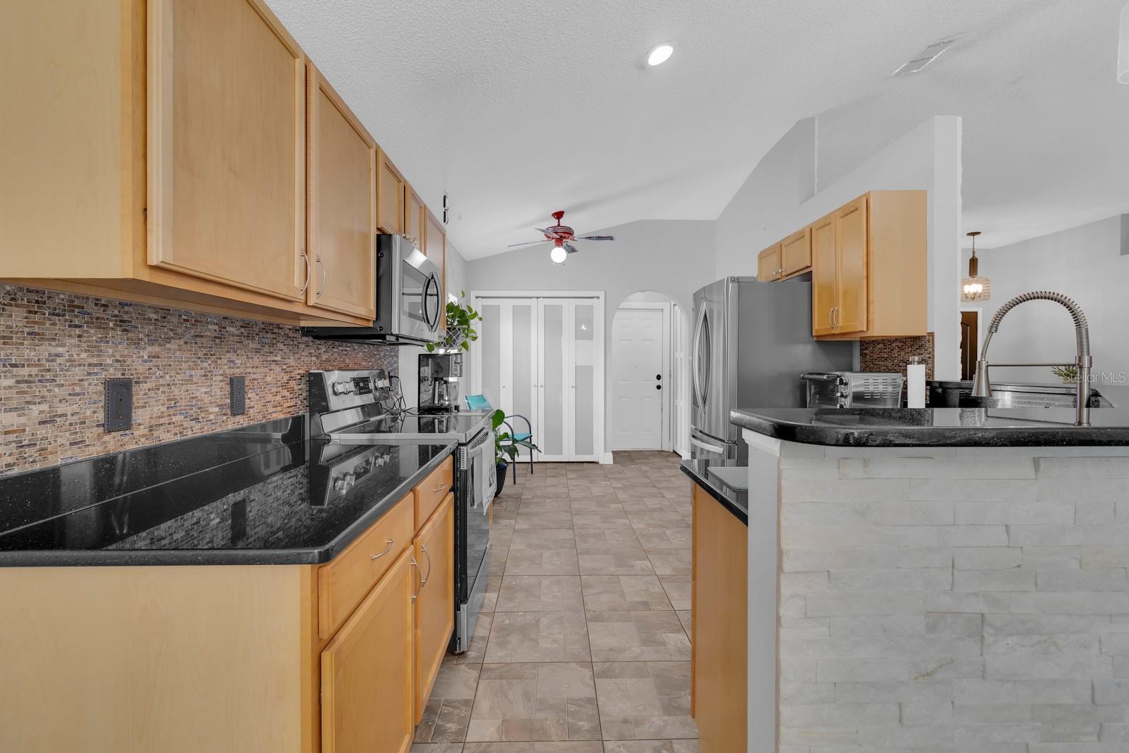 119 CROWN COLONY WAY — photo 10