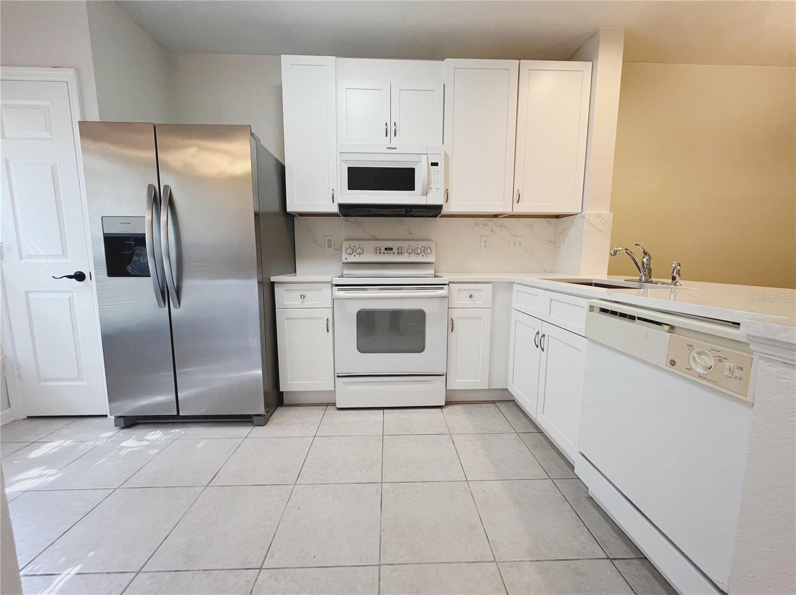 5308 HAWKSTONE DR — photo 8