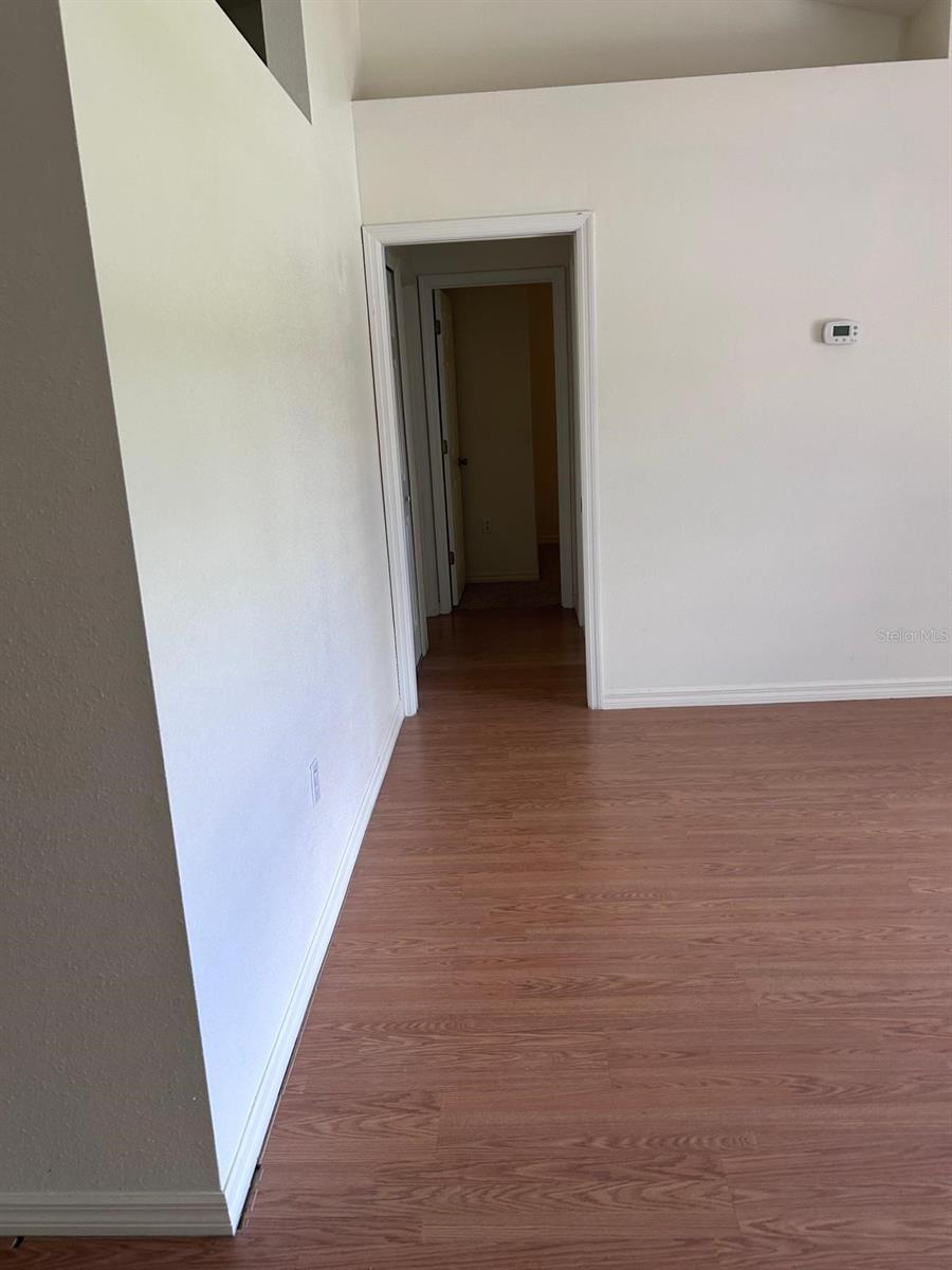 2421 OMAHA DR — photo 8