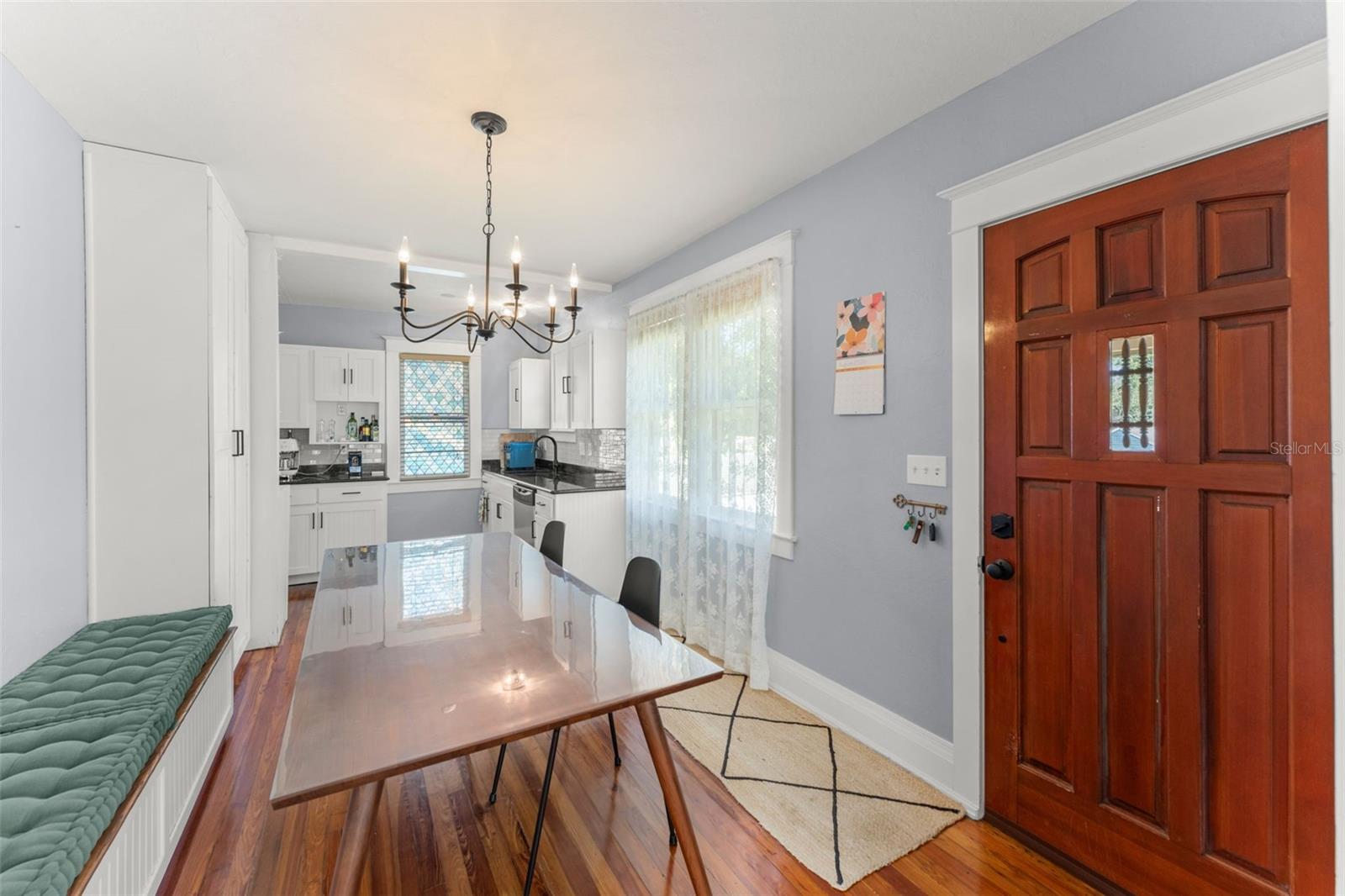 1018 S ELM AVE — photo 3