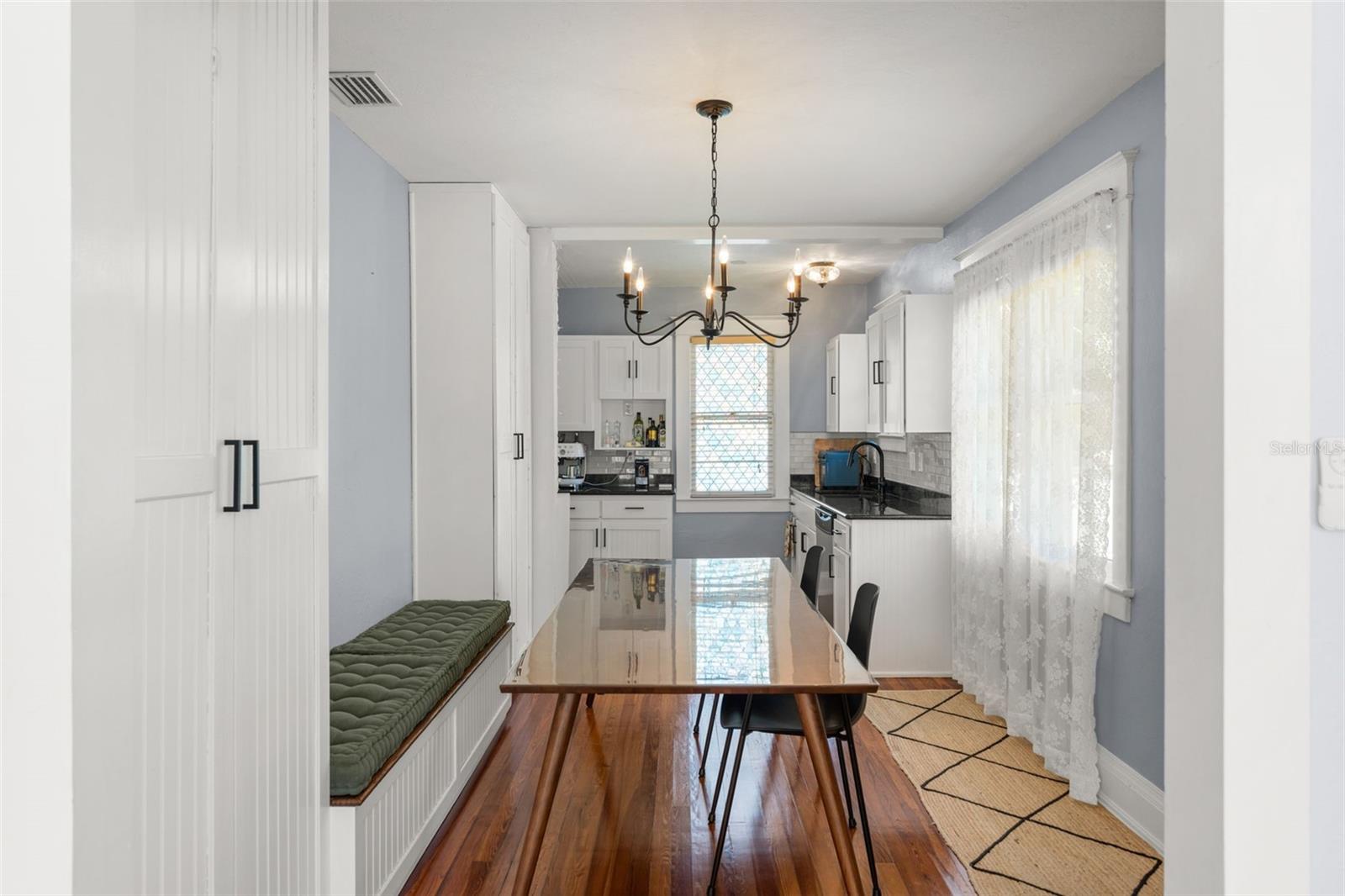 1018 S ELM AVE — photo 5
