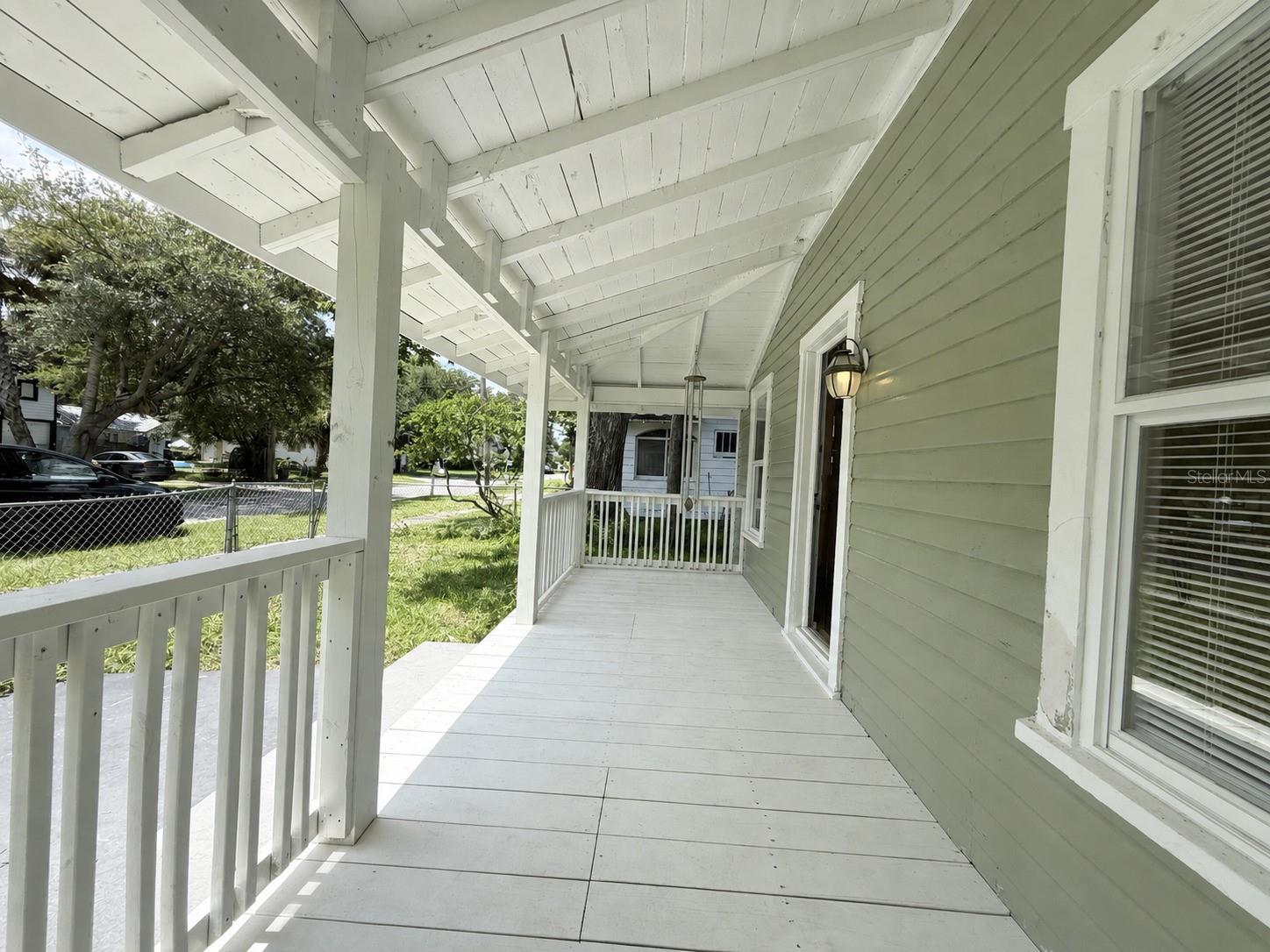140 KINGSTON AVE — photo 3