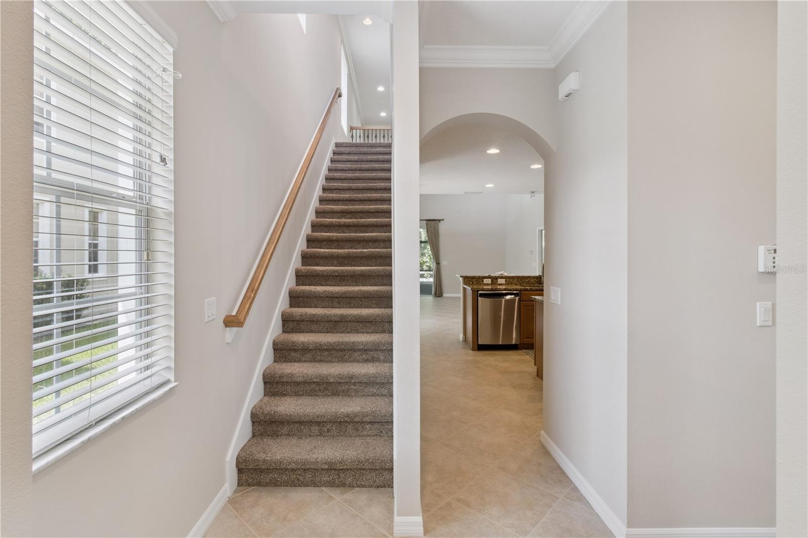 624 VENICE PL — photo 11