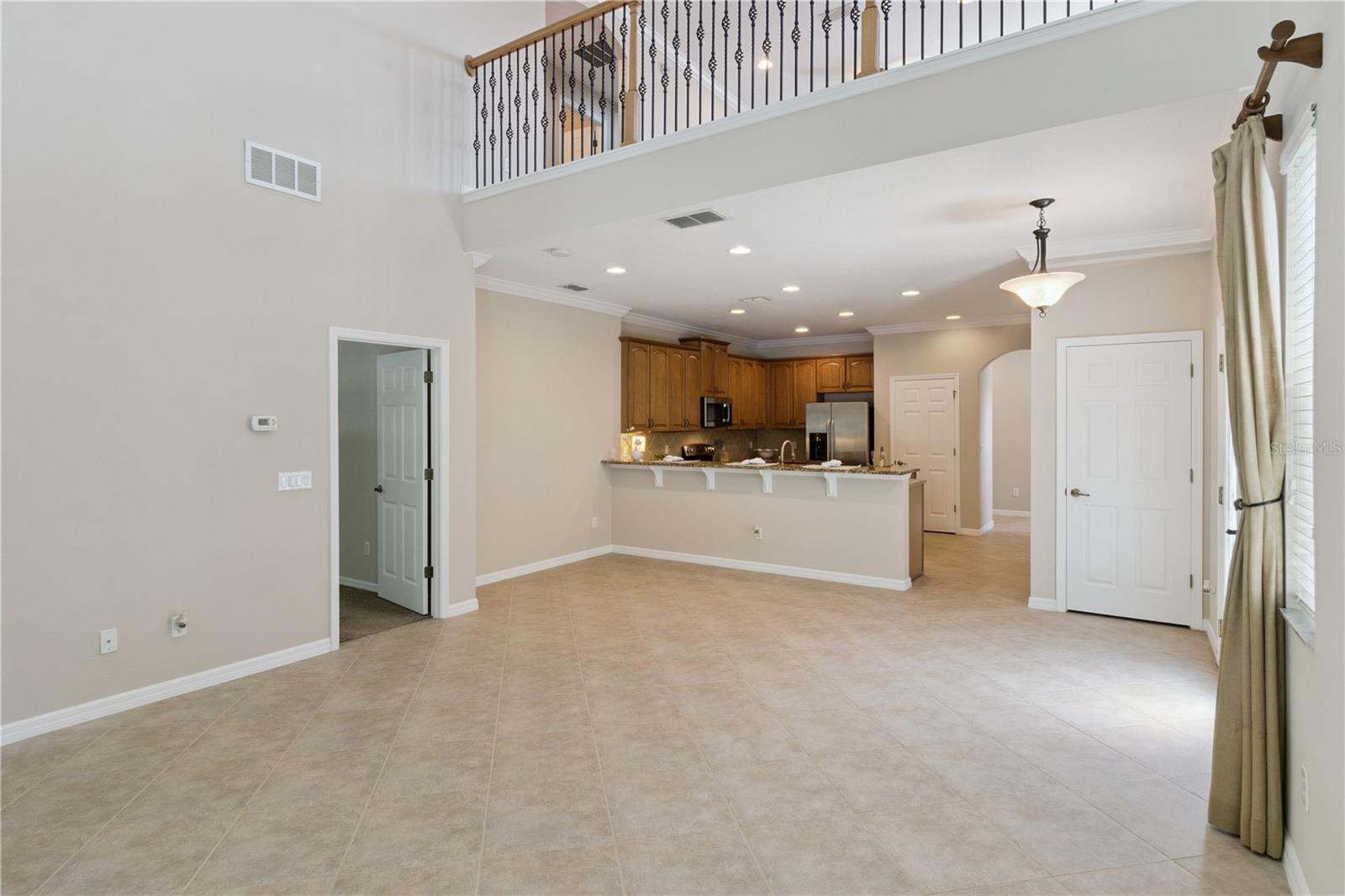 624 VENICE PL — photo 5