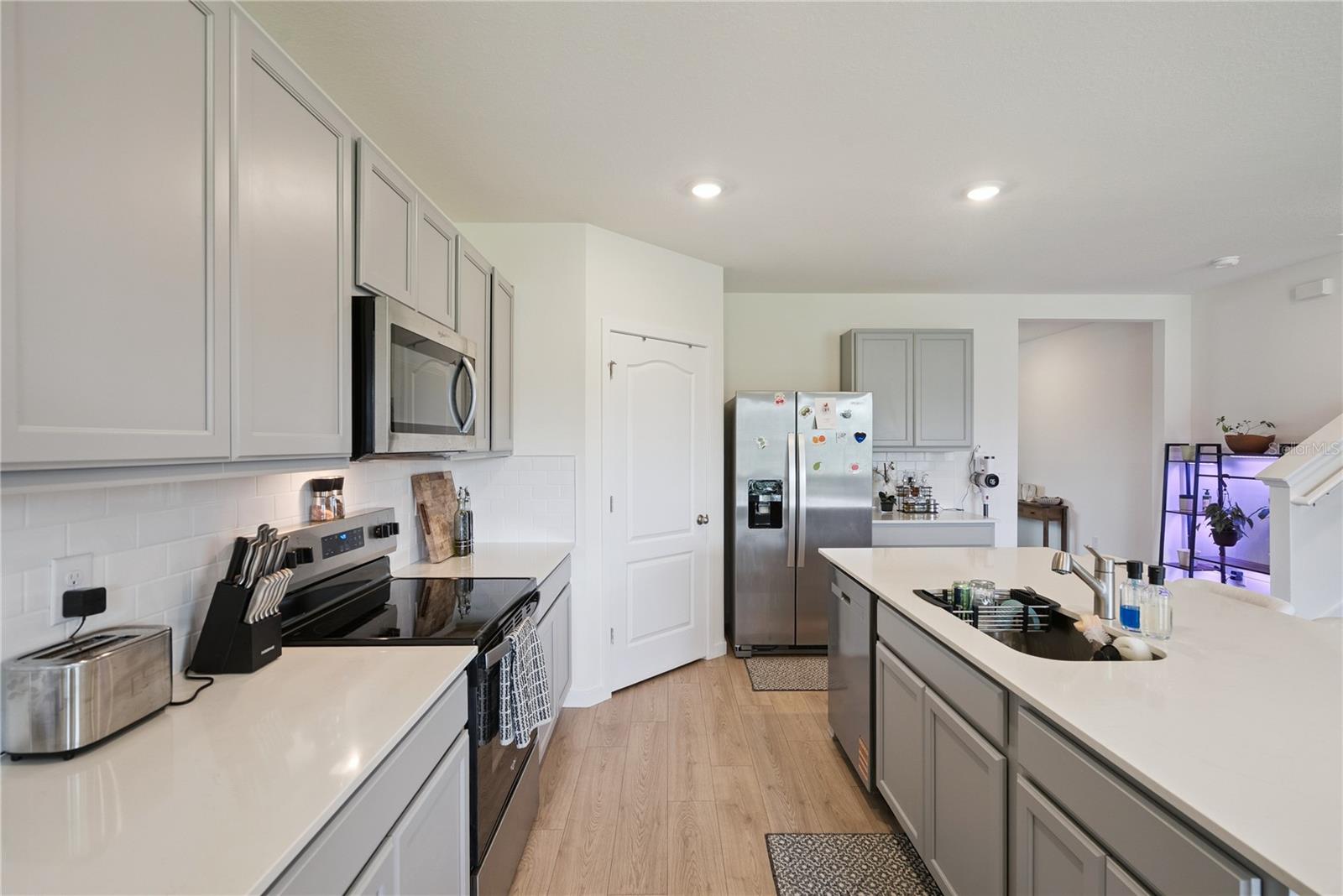 3918 ROYAL AZALEA WAY — photo 8