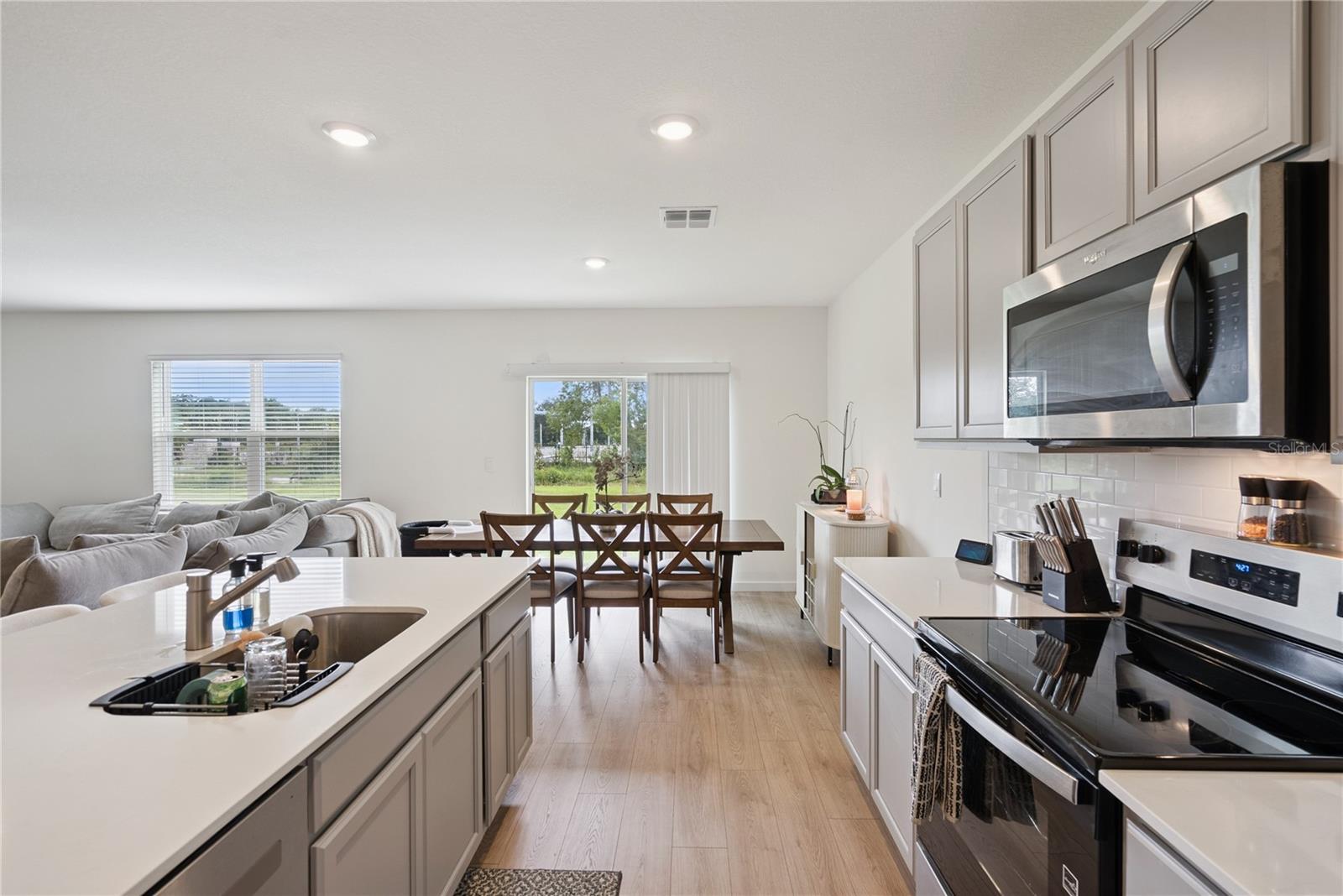 3918 ROYAL AZALEA WAY — photo 9