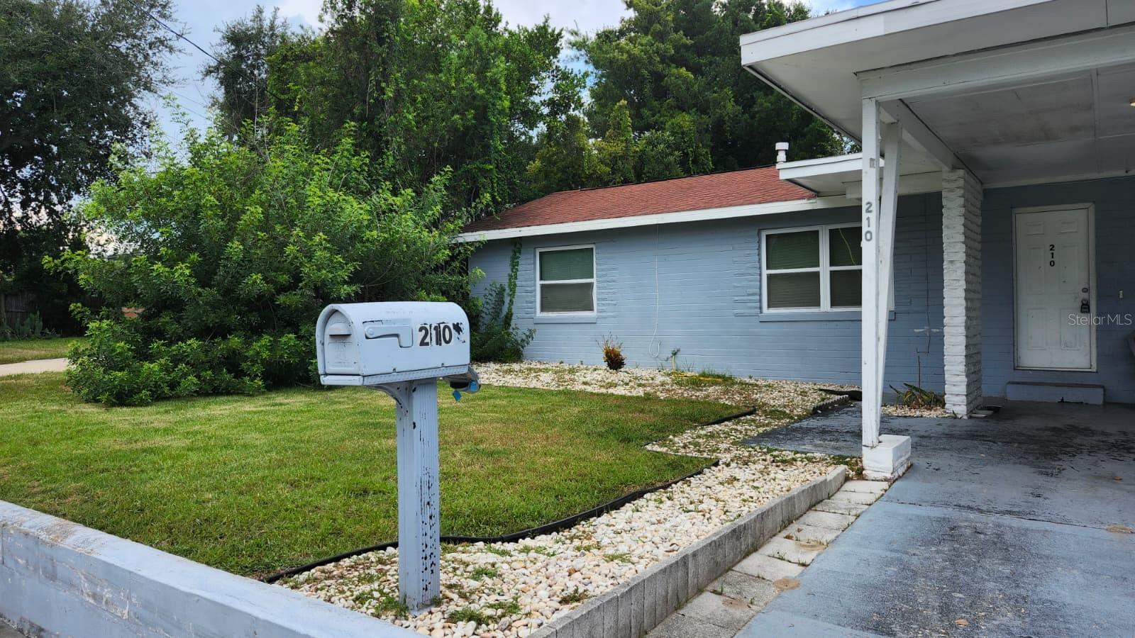 210 FRANCIS PARKMAN PL — photo 2