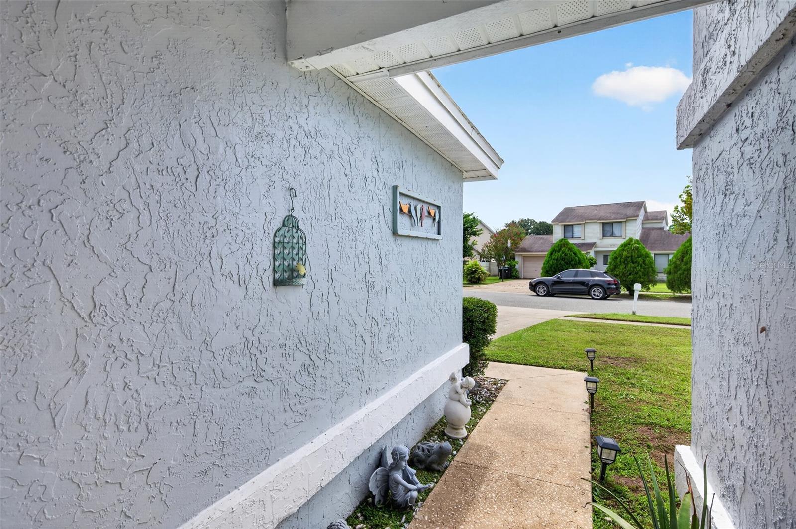 7825 SAPPHIRE LN — photo 3