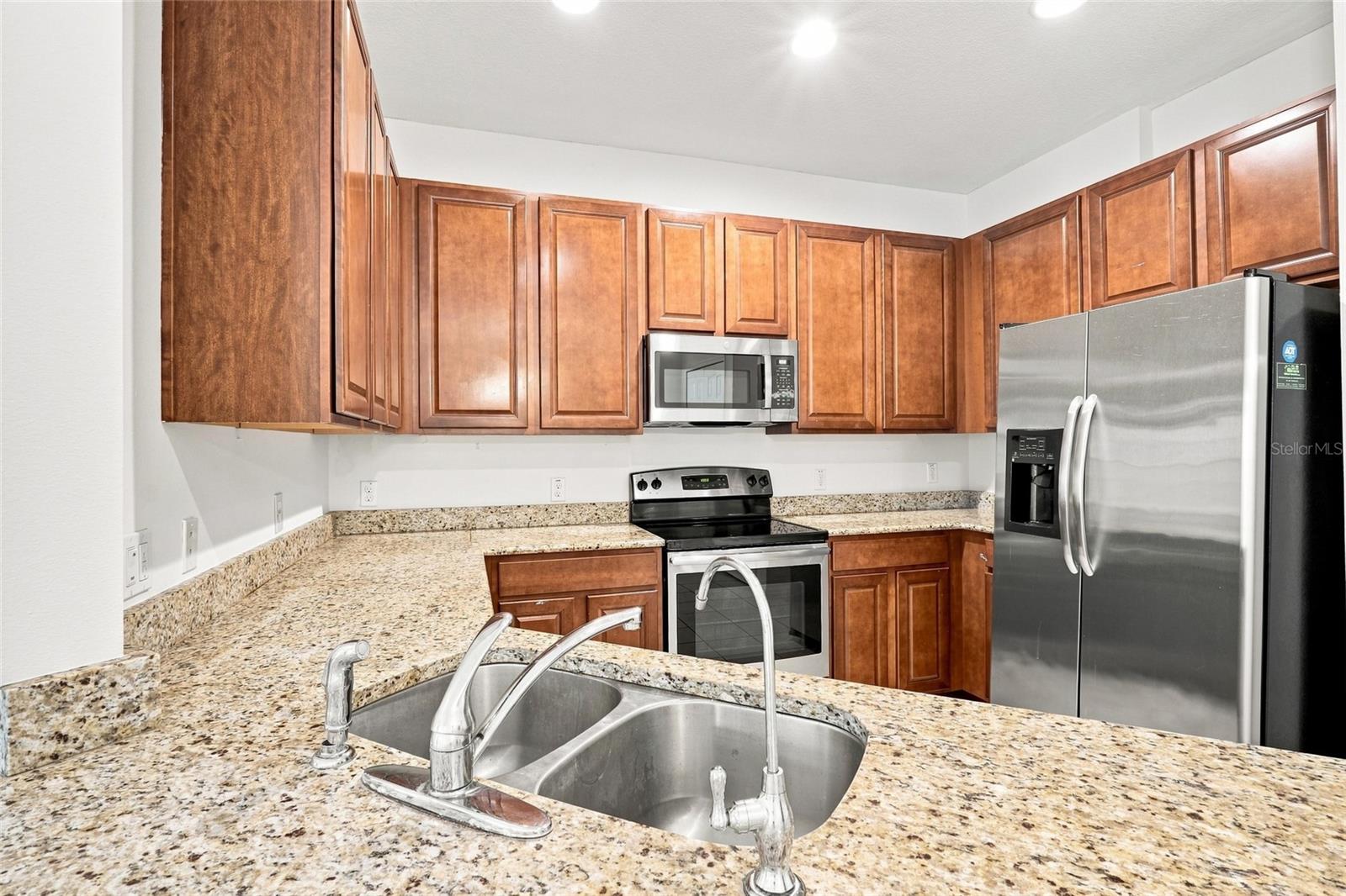 13613 ERIDANUS DR — photo 3