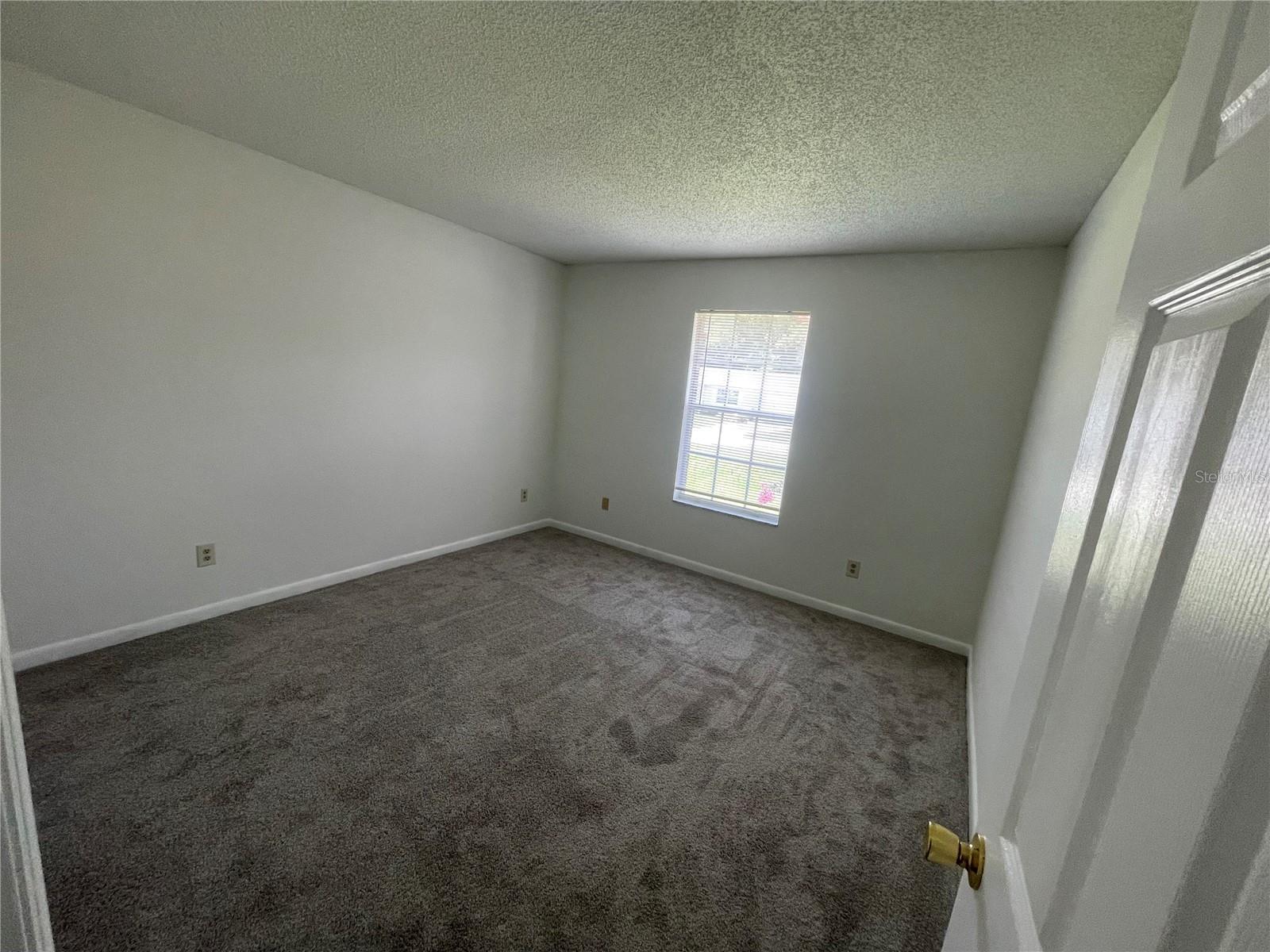 210 LAKEWOOD DR — photo 7