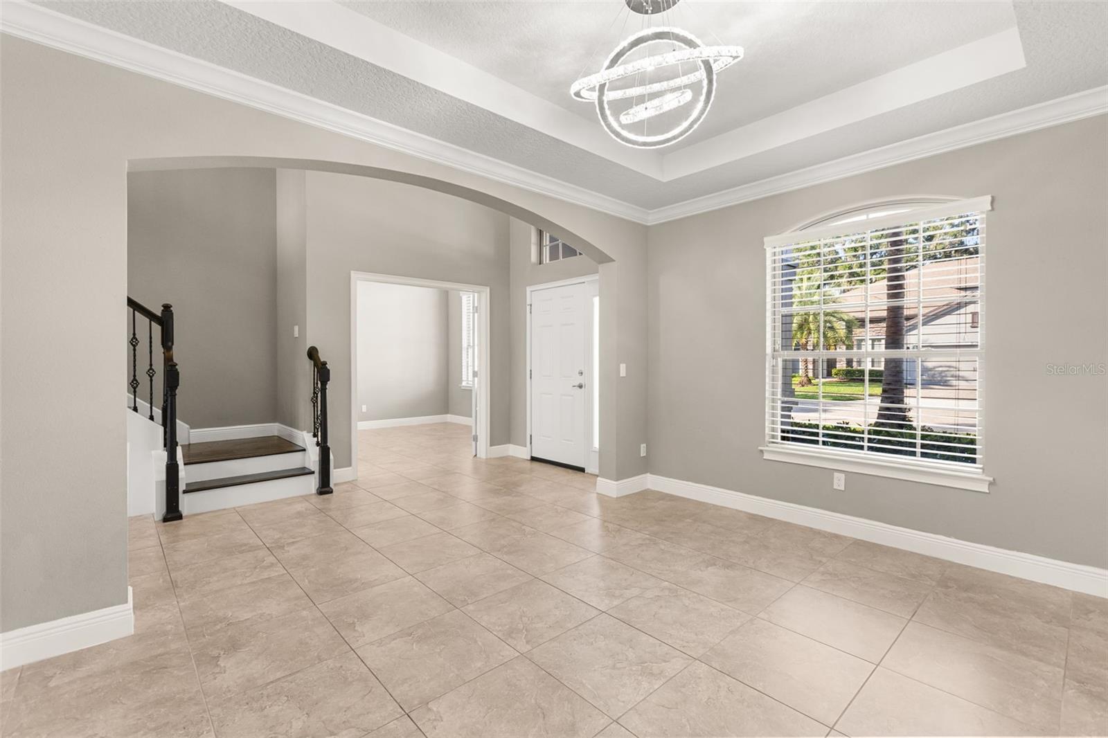 803 SHERBOURNE CIR — photo 10