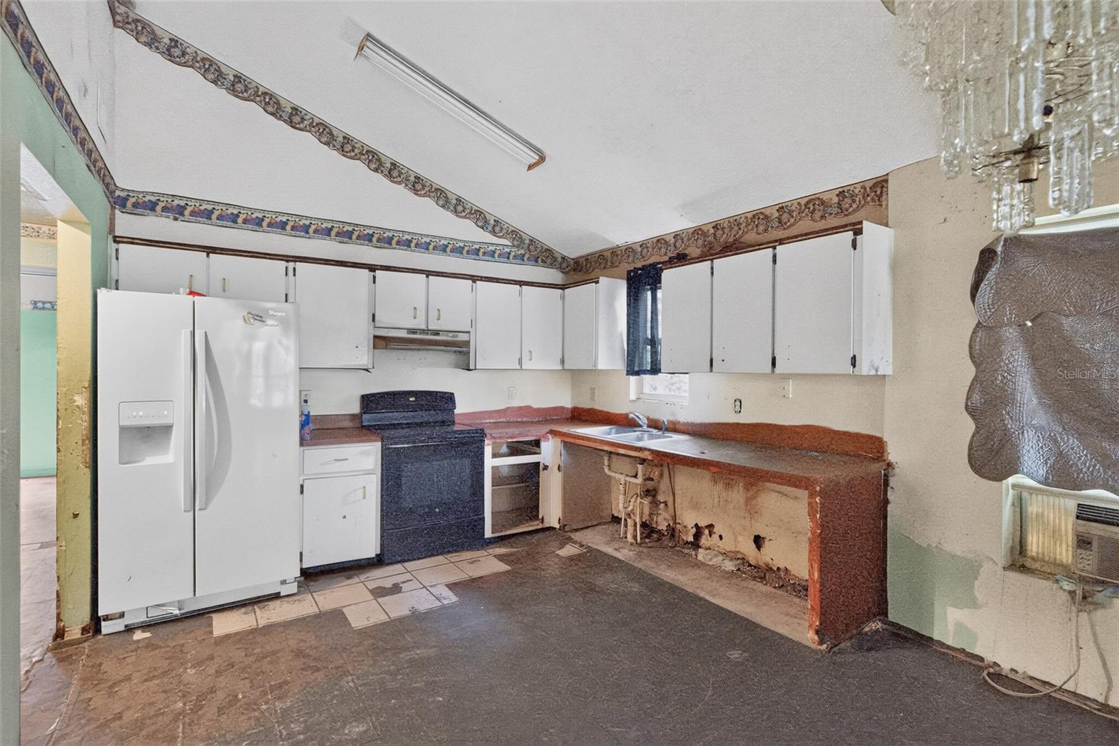 1301 W 11TH ST — photo 6