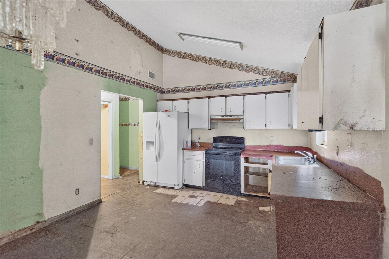 1301 W 11TH ST — photo 8