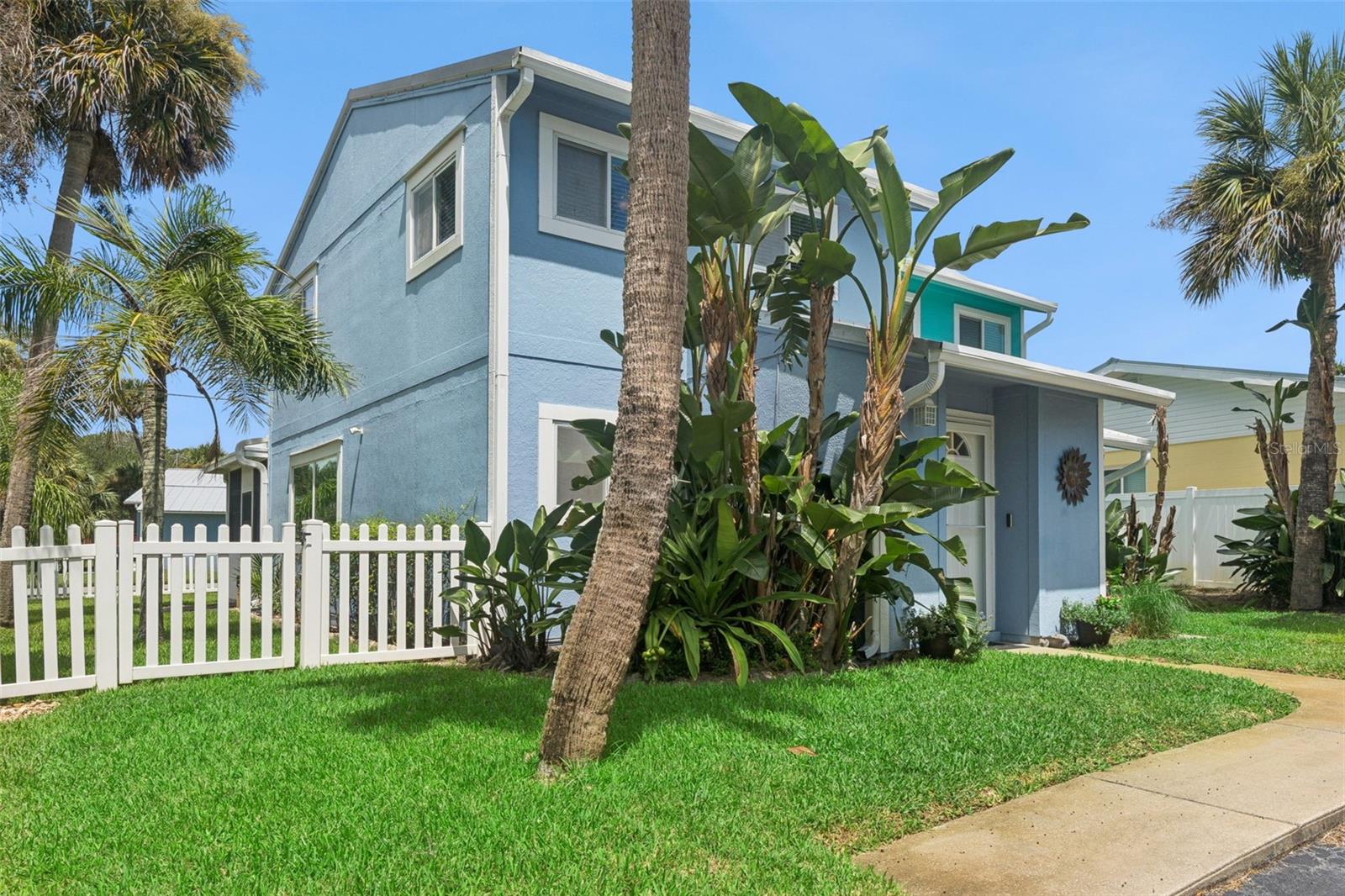4001 SAXON DR — photo 4