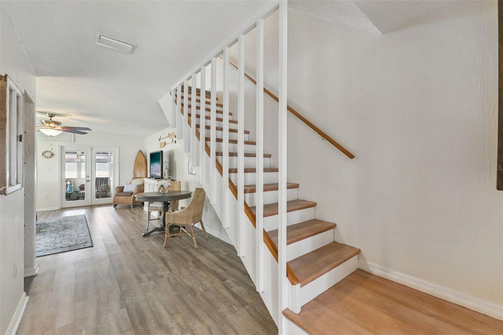 4001 SAXON DR — photo 10