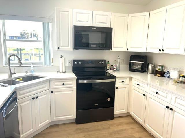 70 FLEMING CT — photo 9